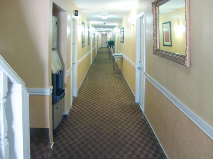 Holland Inn and Suites photo 26