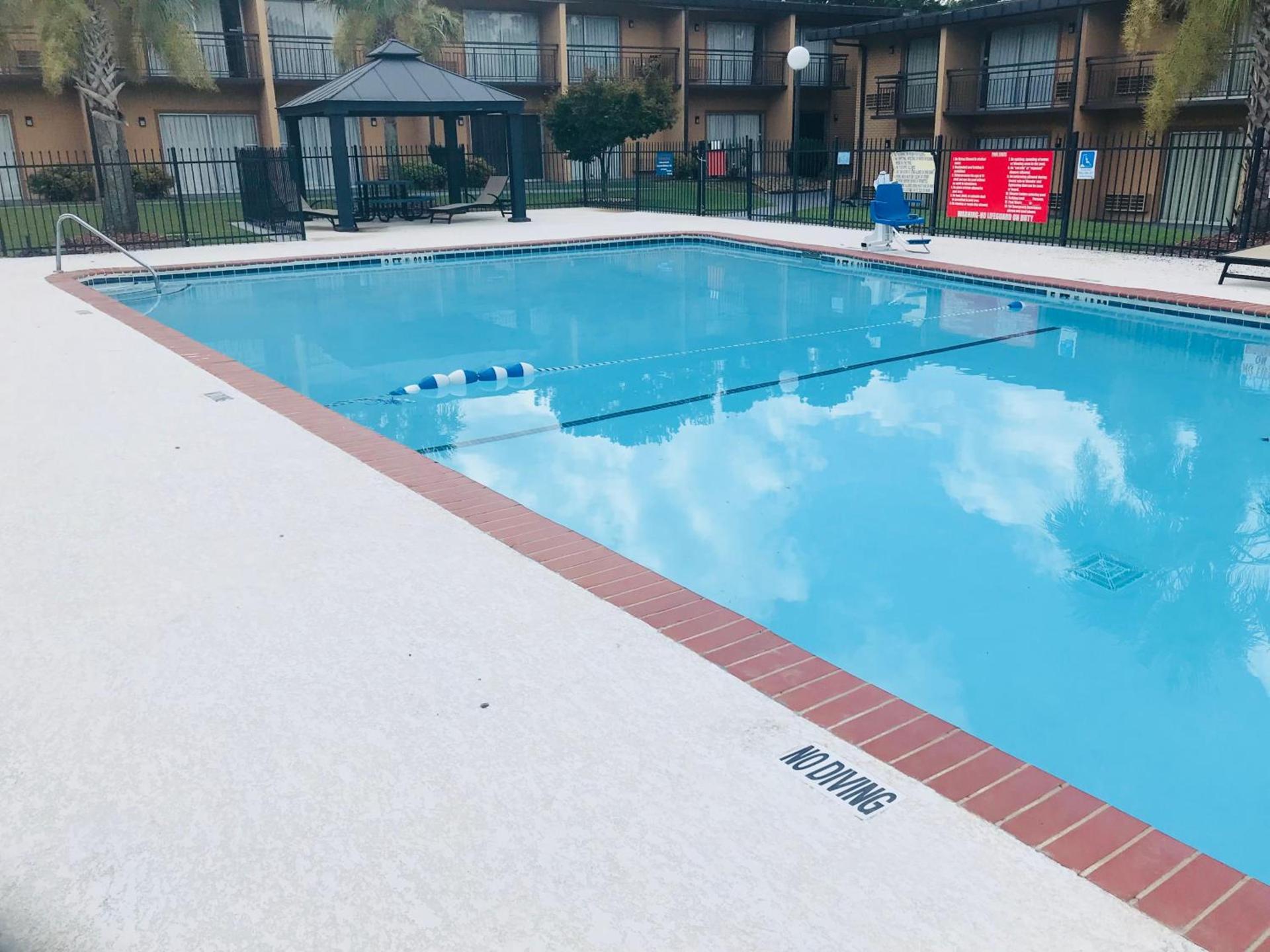 Howard Johnson by Wyndham Athens photo 36