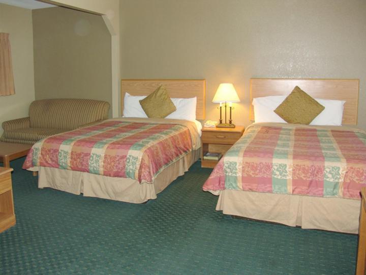 Holland Inn and Suites photo 19