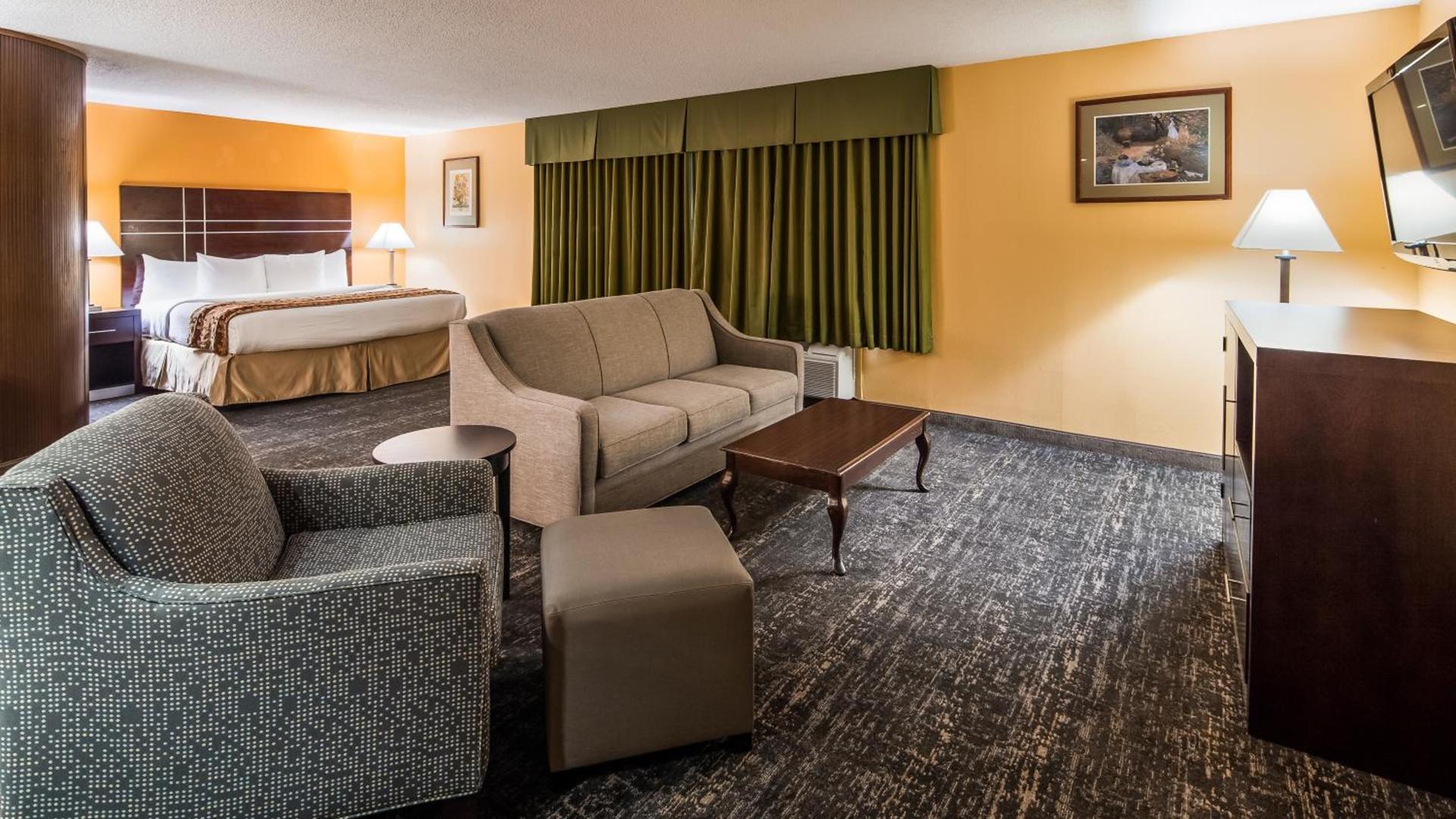 Best Western Luxbury Inn Fort Wayne photo 16