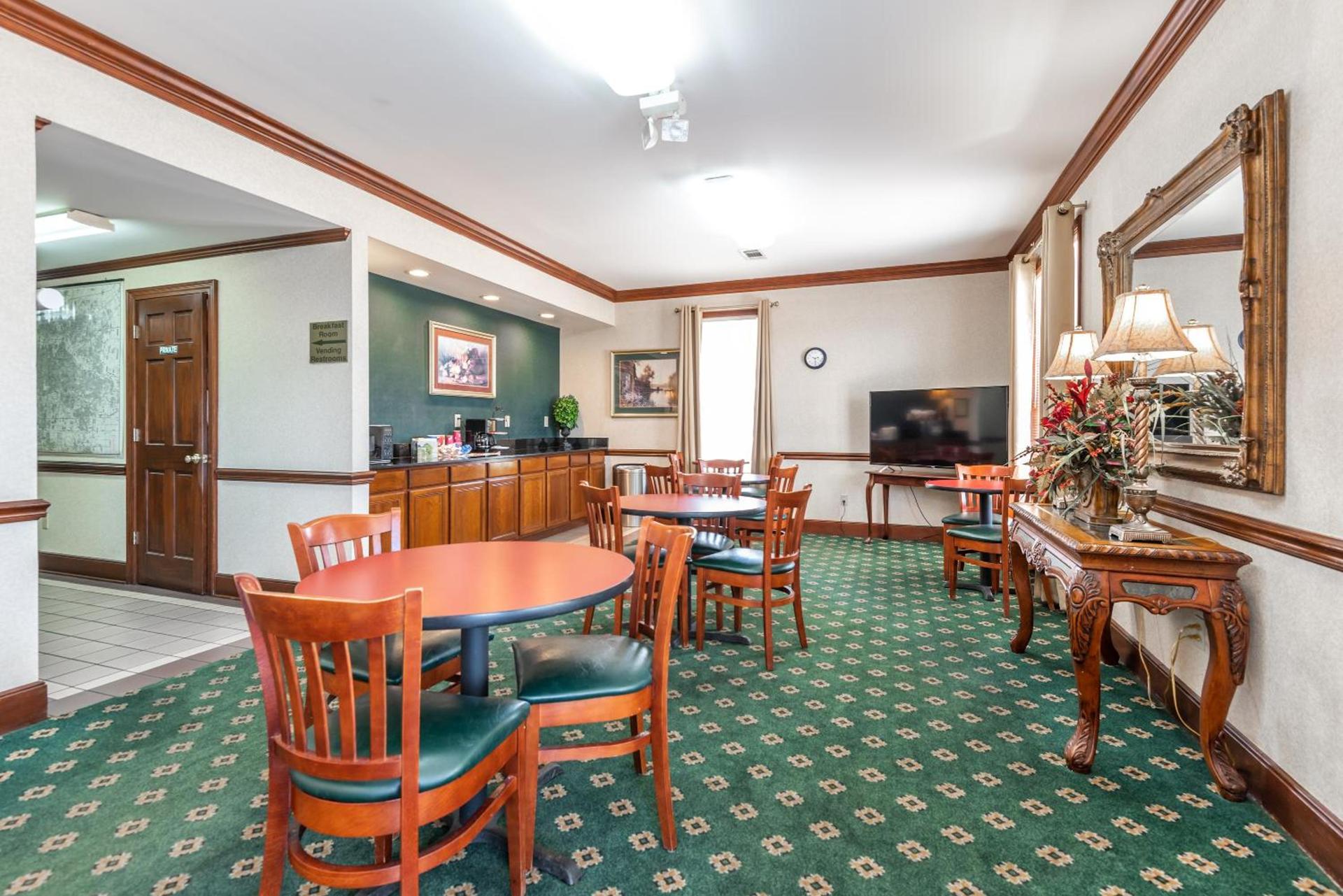 Plantation Oaks Suites & Inn Millington photo 6