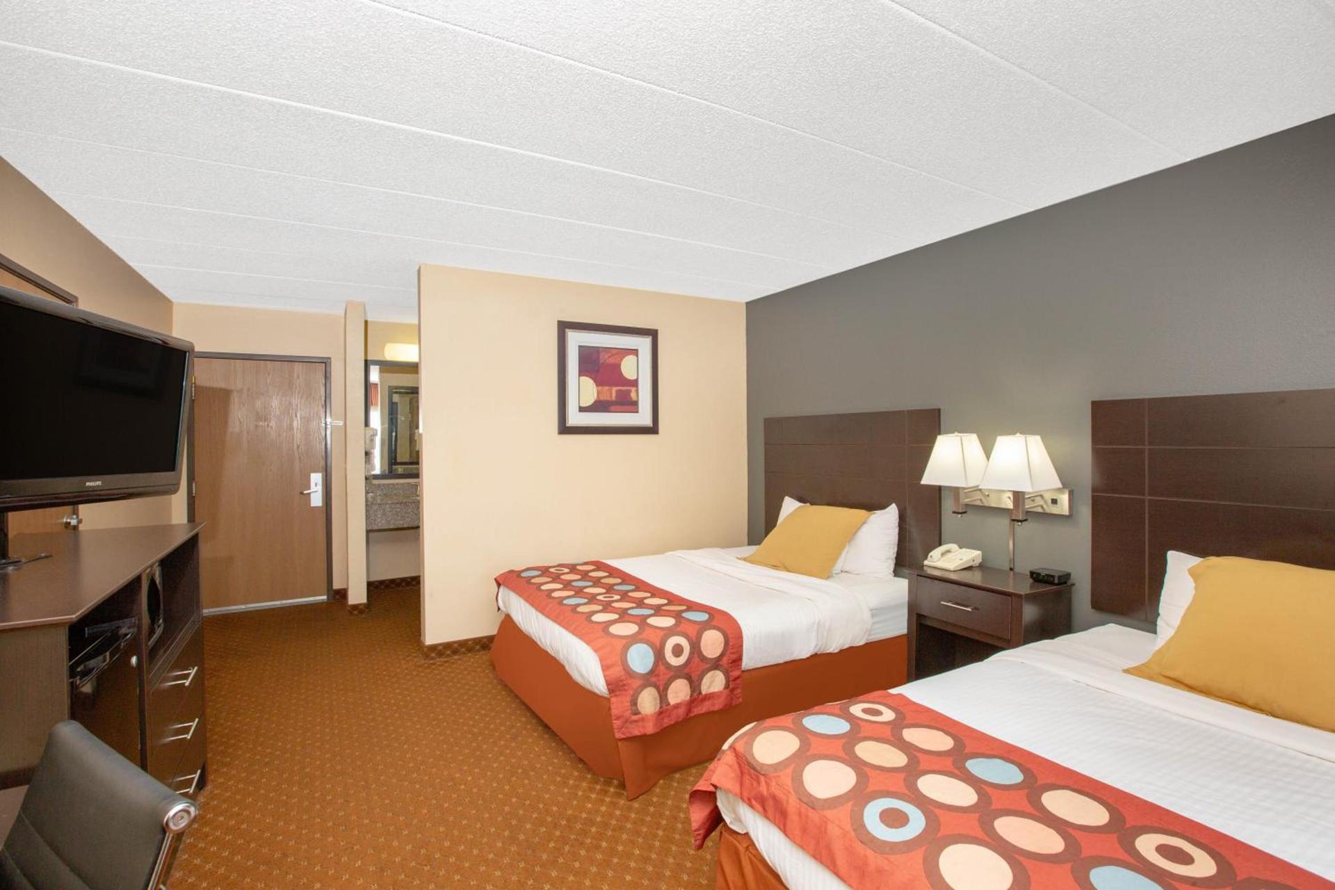 AmericInn by Wyndham Coralville photo 28
