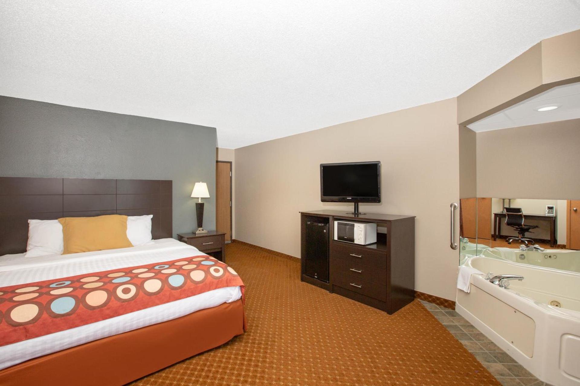 AmericInn by Wyndham Coralville photo 27