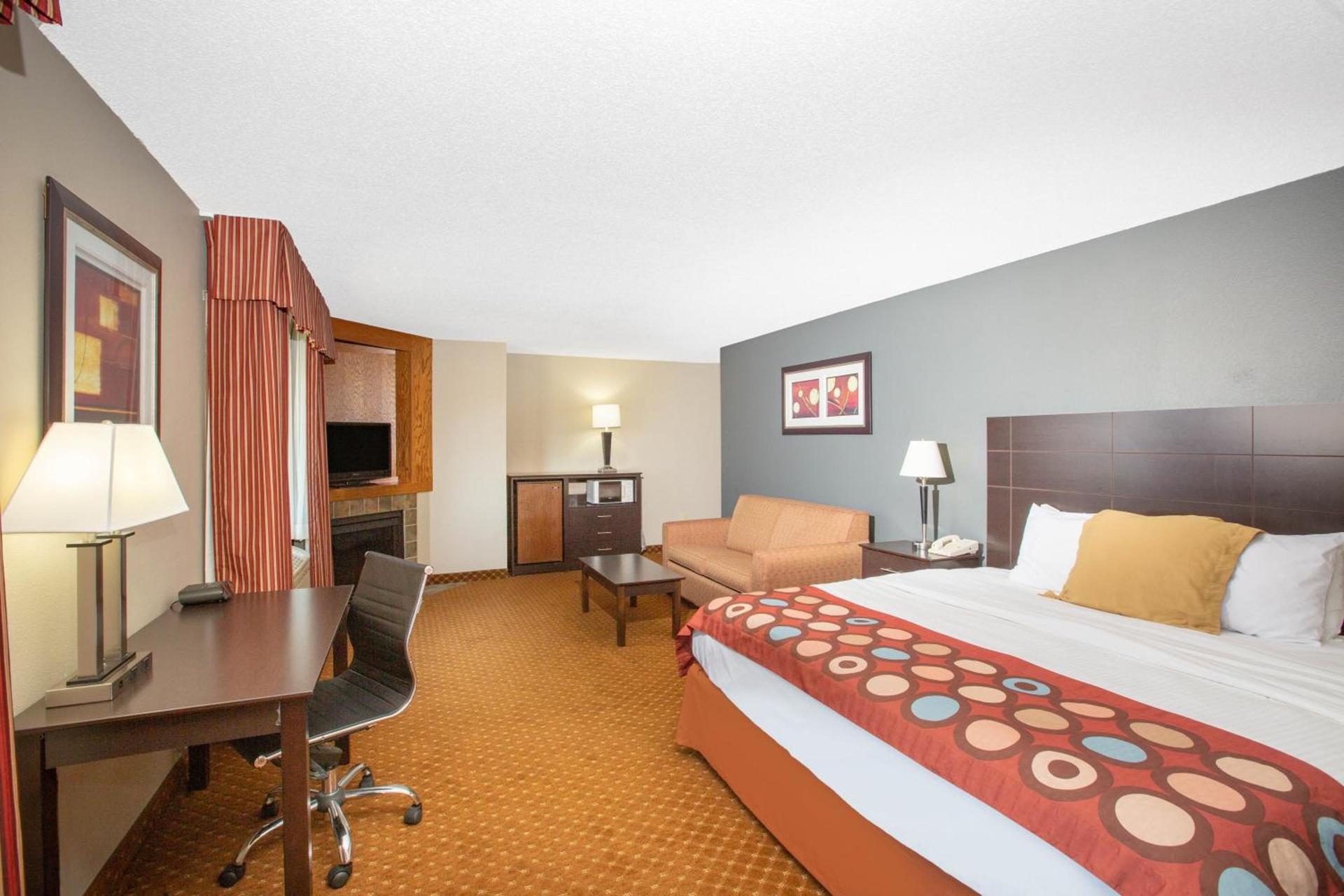 AmericInn by Wyndham Coralville photo 32