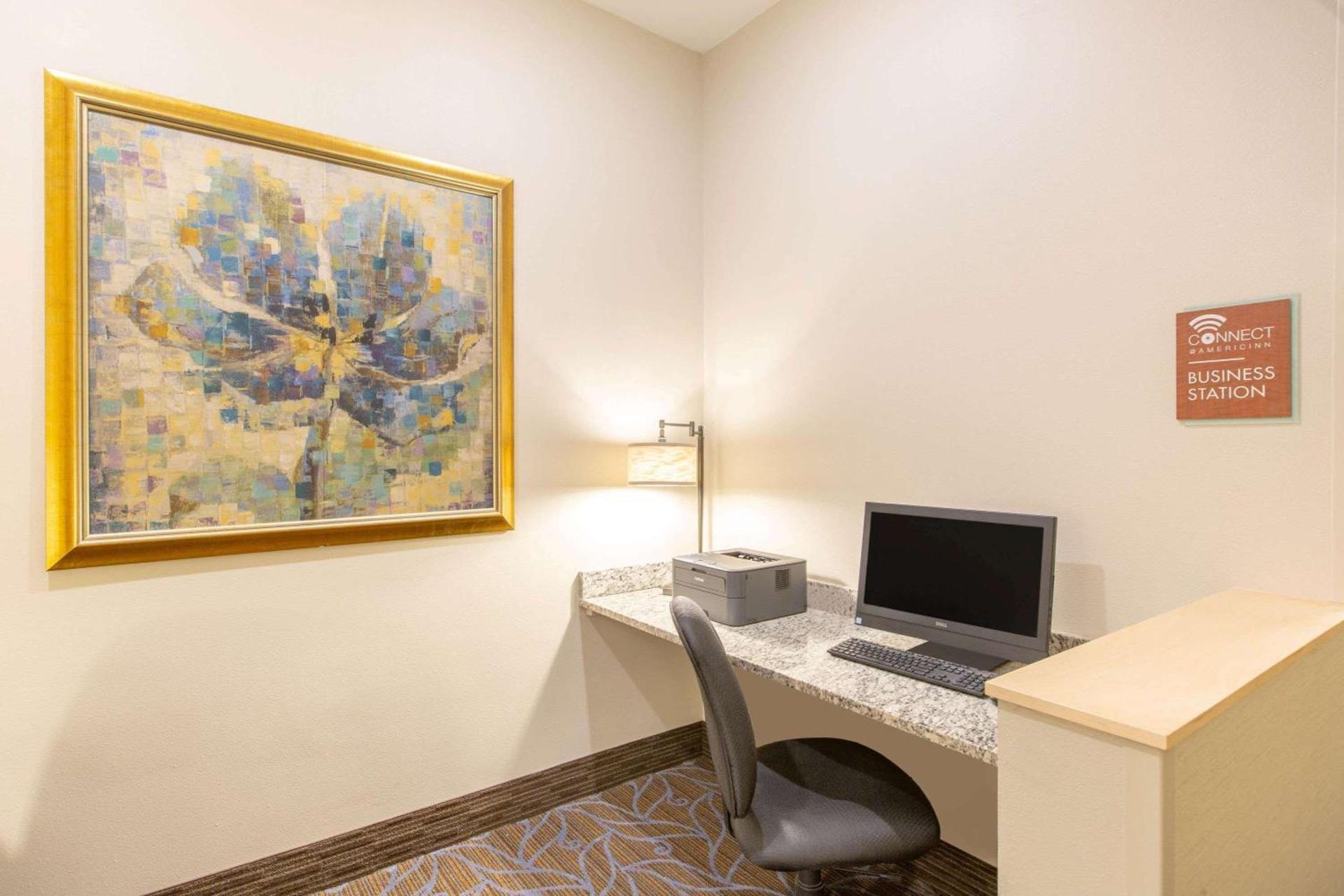 AmericInn by Wyndham Humboldt photo 11