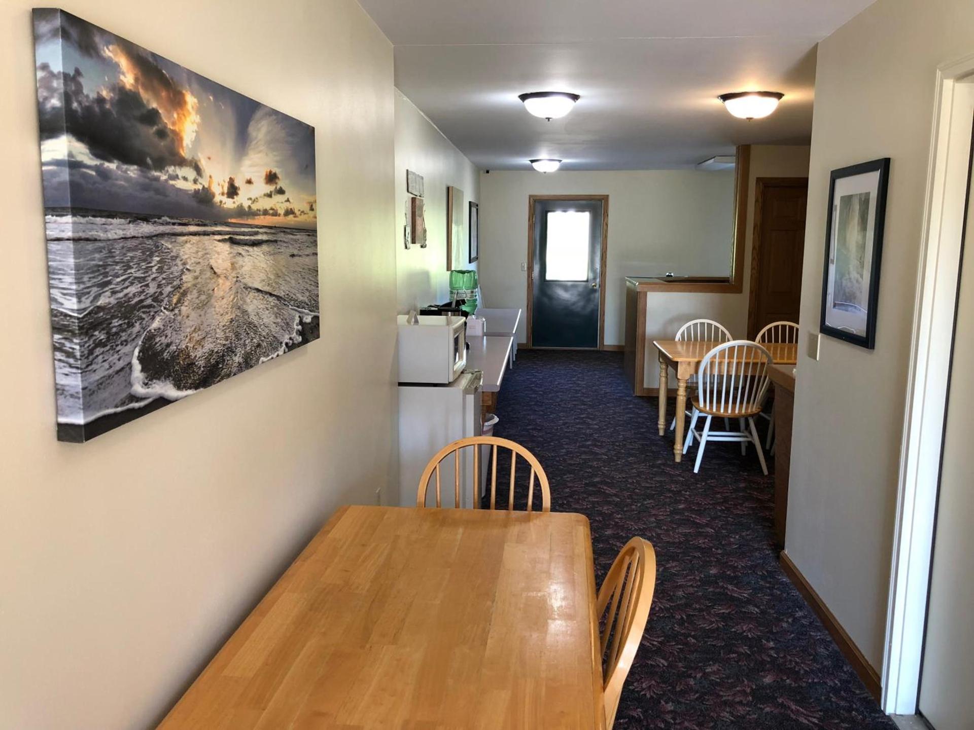 Village Inn Motel photo 10