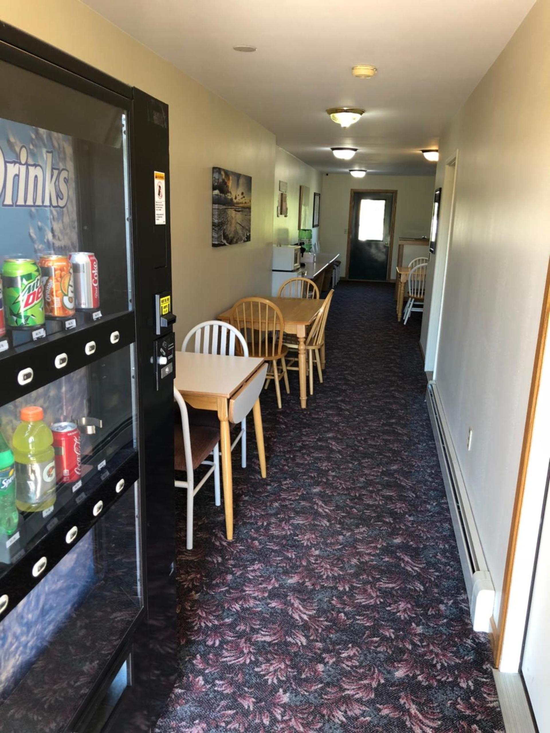Village Inn Motel photo 11