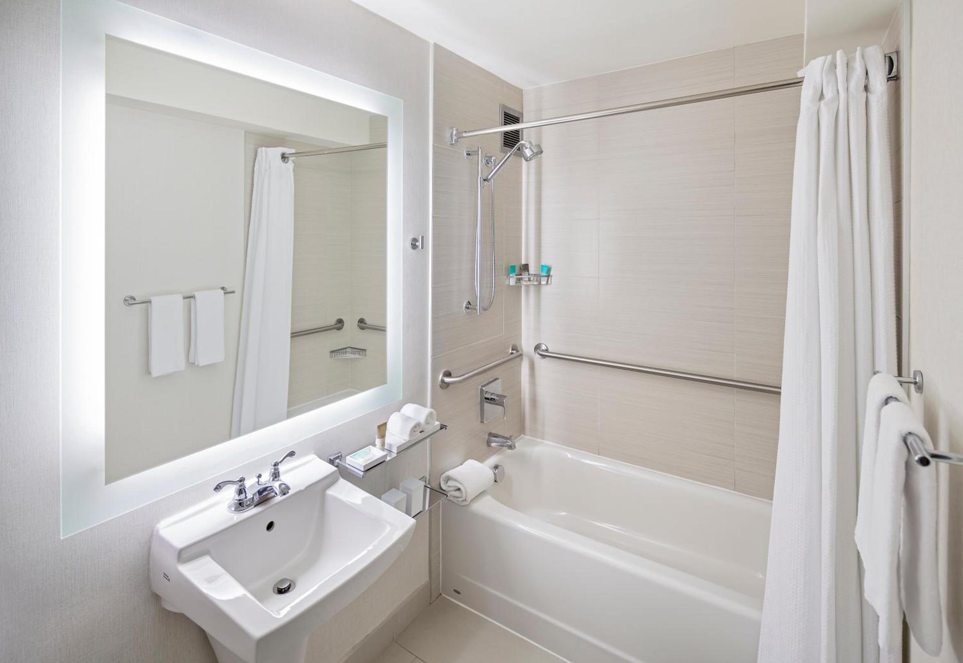 Hyatt Regency - Greenville photo 4
