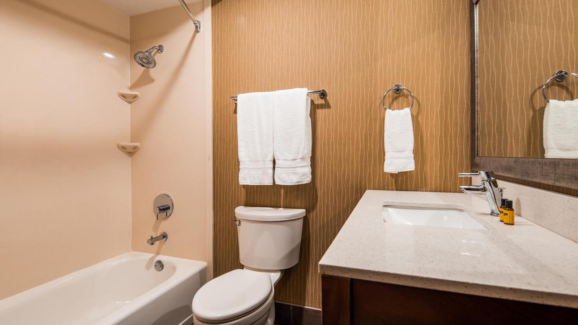 Best Western Plus Portland Airport Hotel & Suites photo 48