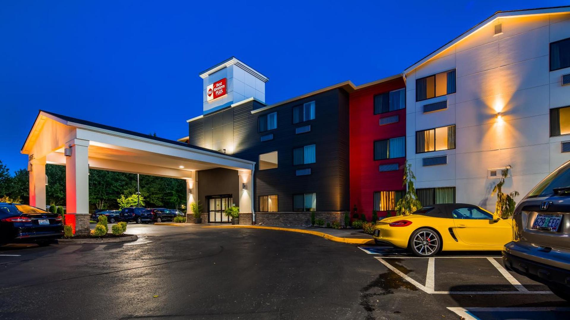 Best Western Plus Portland Airport Hotel & Suites photo 37