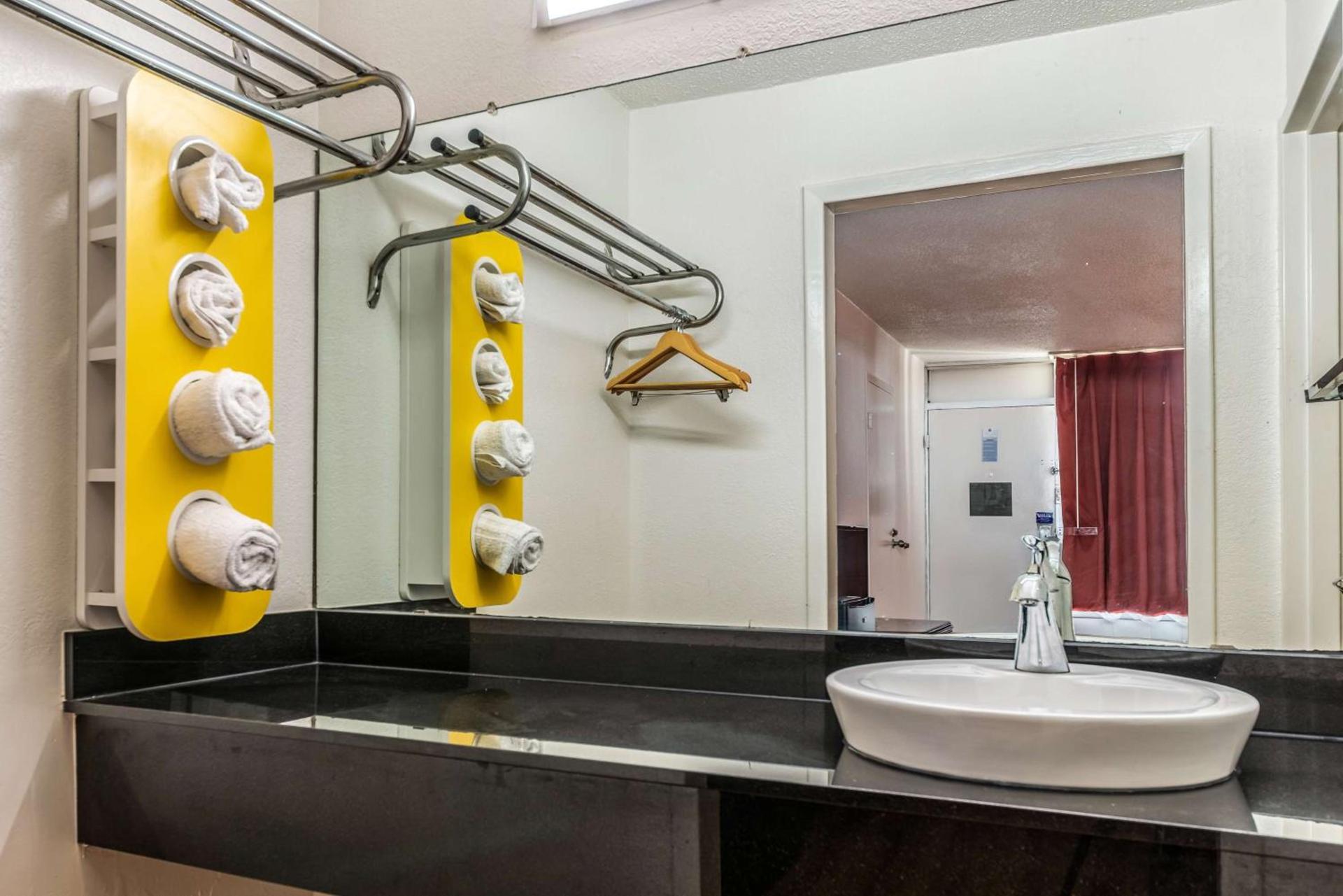 Motel 6-Natchitoches, LA photo 17
