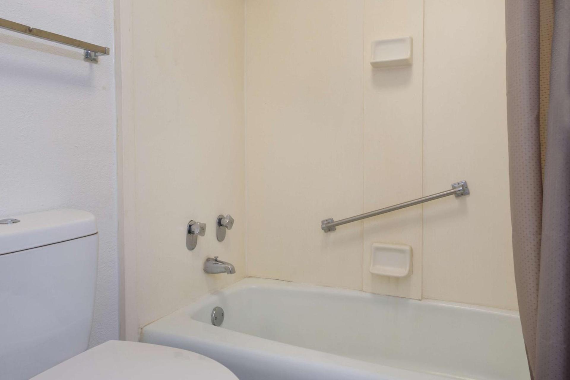 Motel 6-Natchitoches, LA photo 20