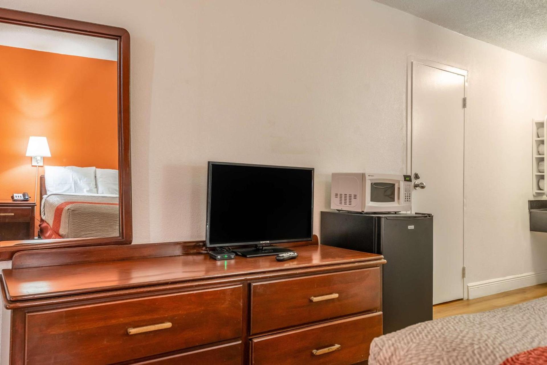 Motel 6-Natchitoches, LA photo 10