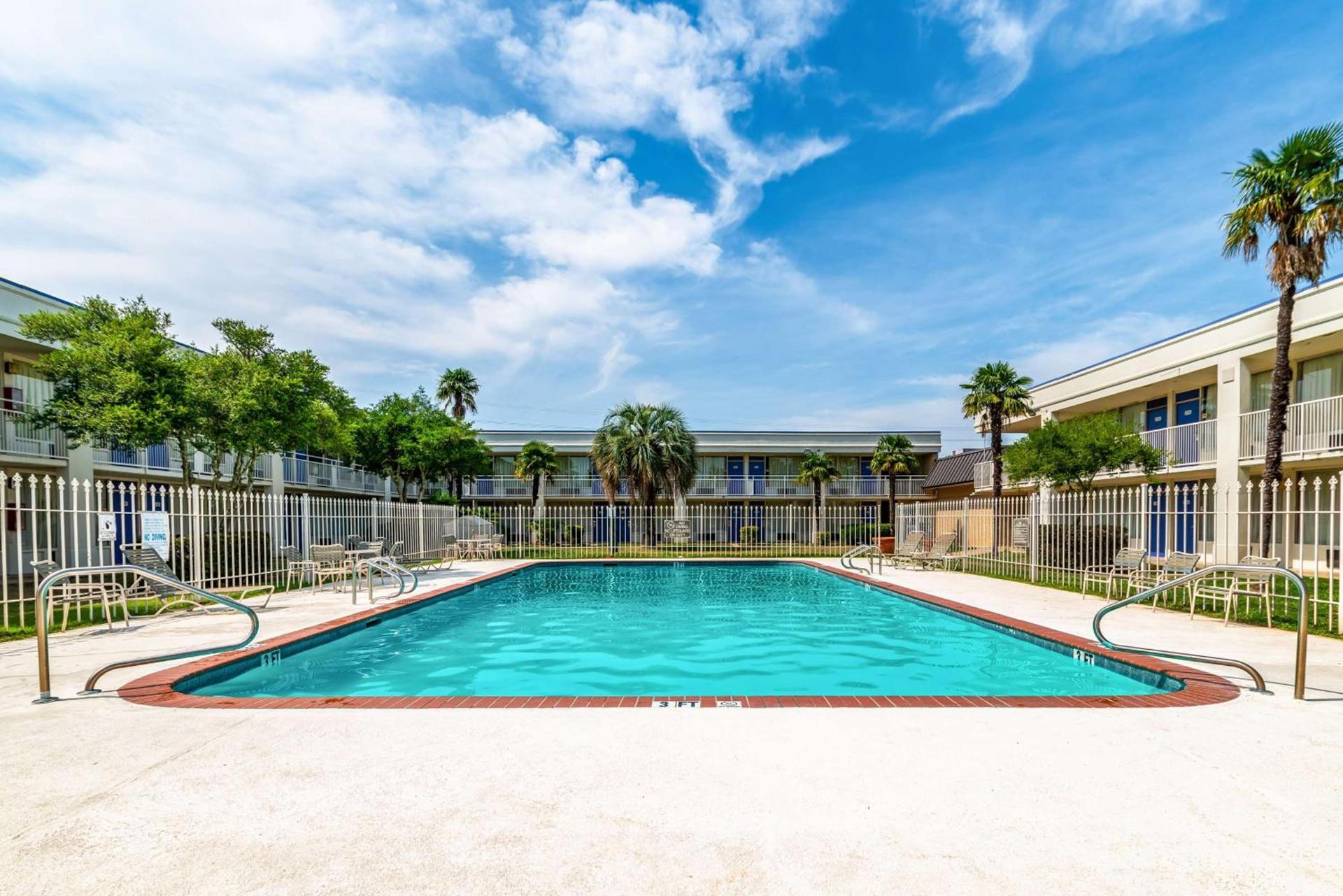 Motel 6-Natchitoches, LA photo 6