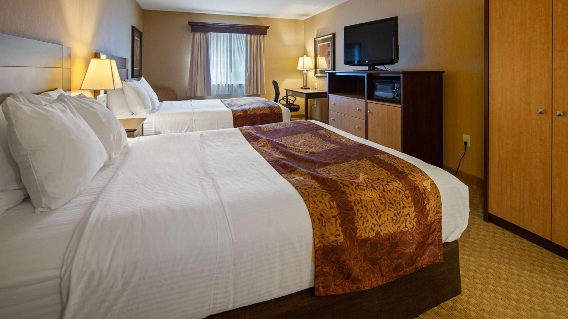Crandon Inn & Suites photo 39
