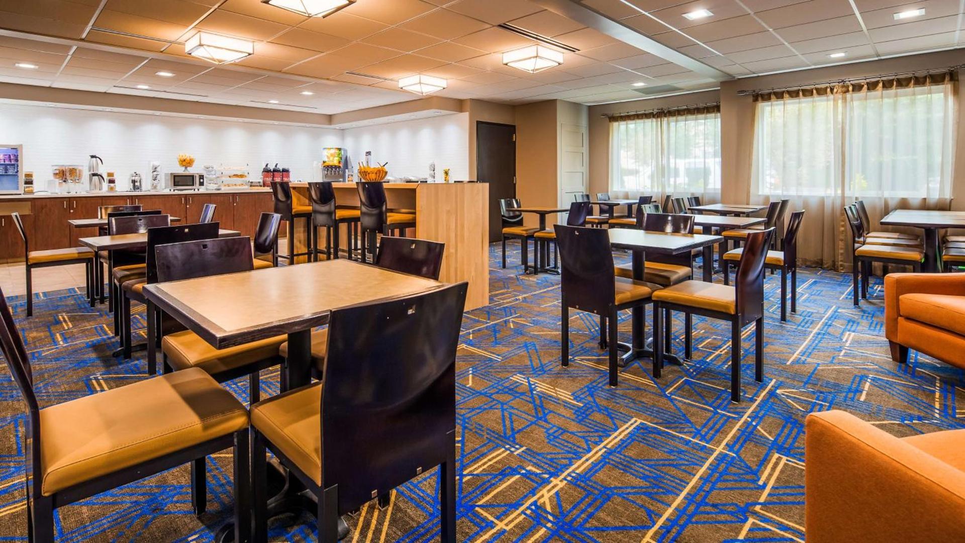 Best Western Plus Portland Airport Hotel & Suites photo 3