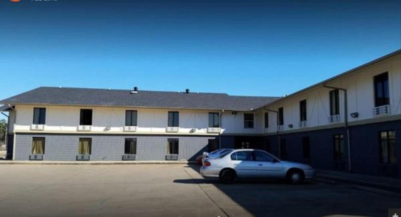 Briarwood Inn — hotel in Pine Bluff