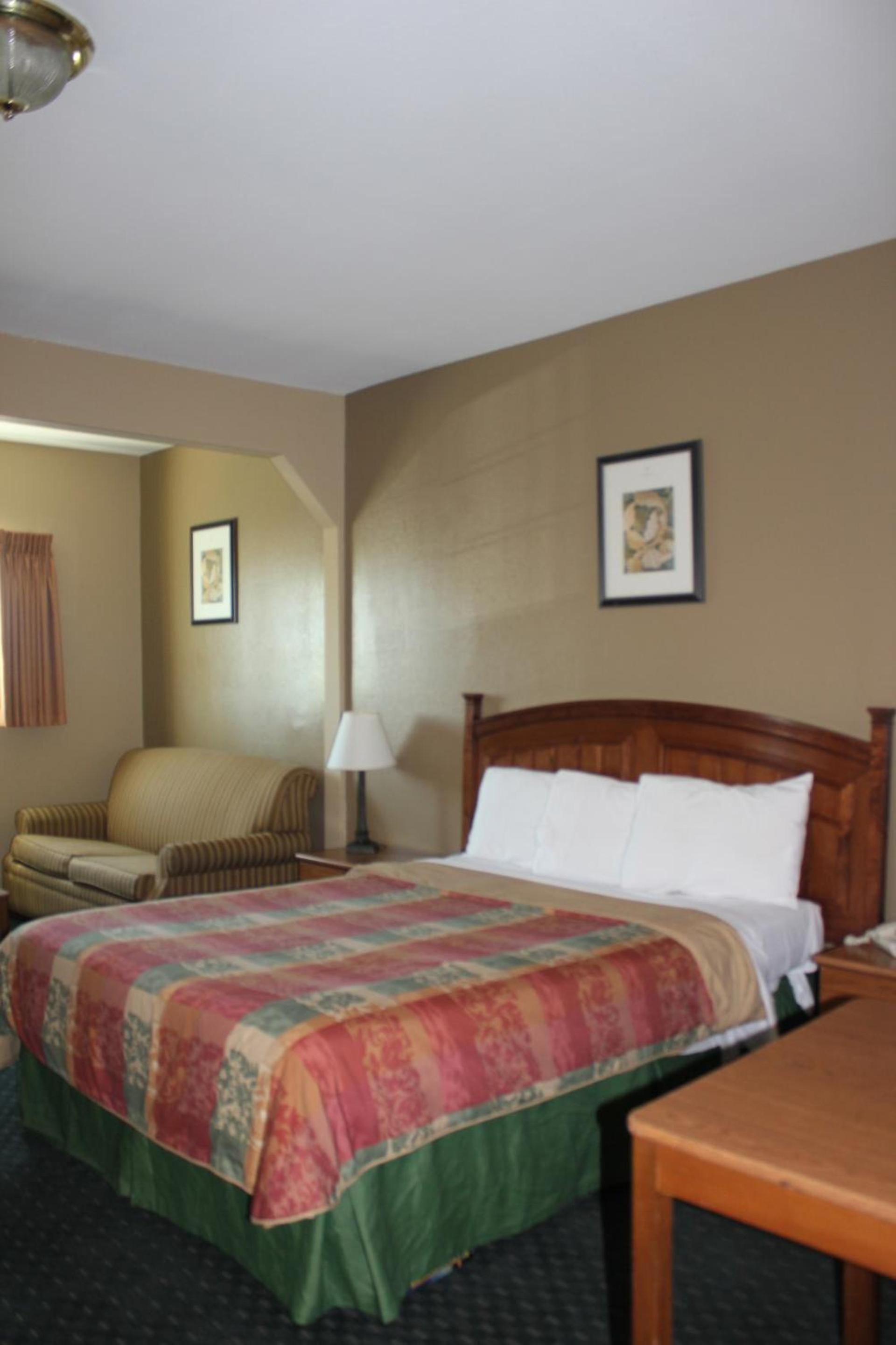 Holland Inn and Suites photo 20