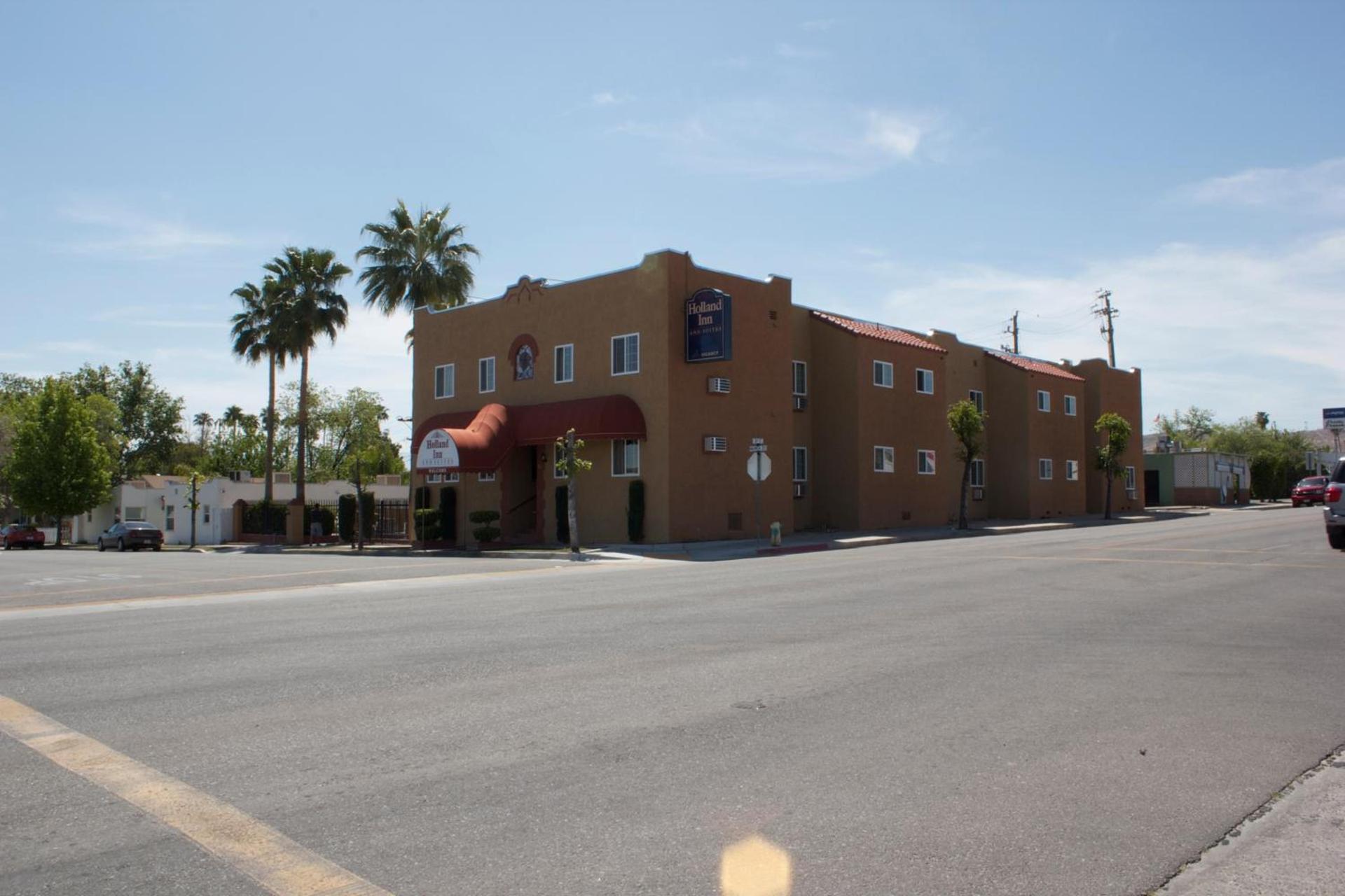 Holland Inn and Suites photo 31