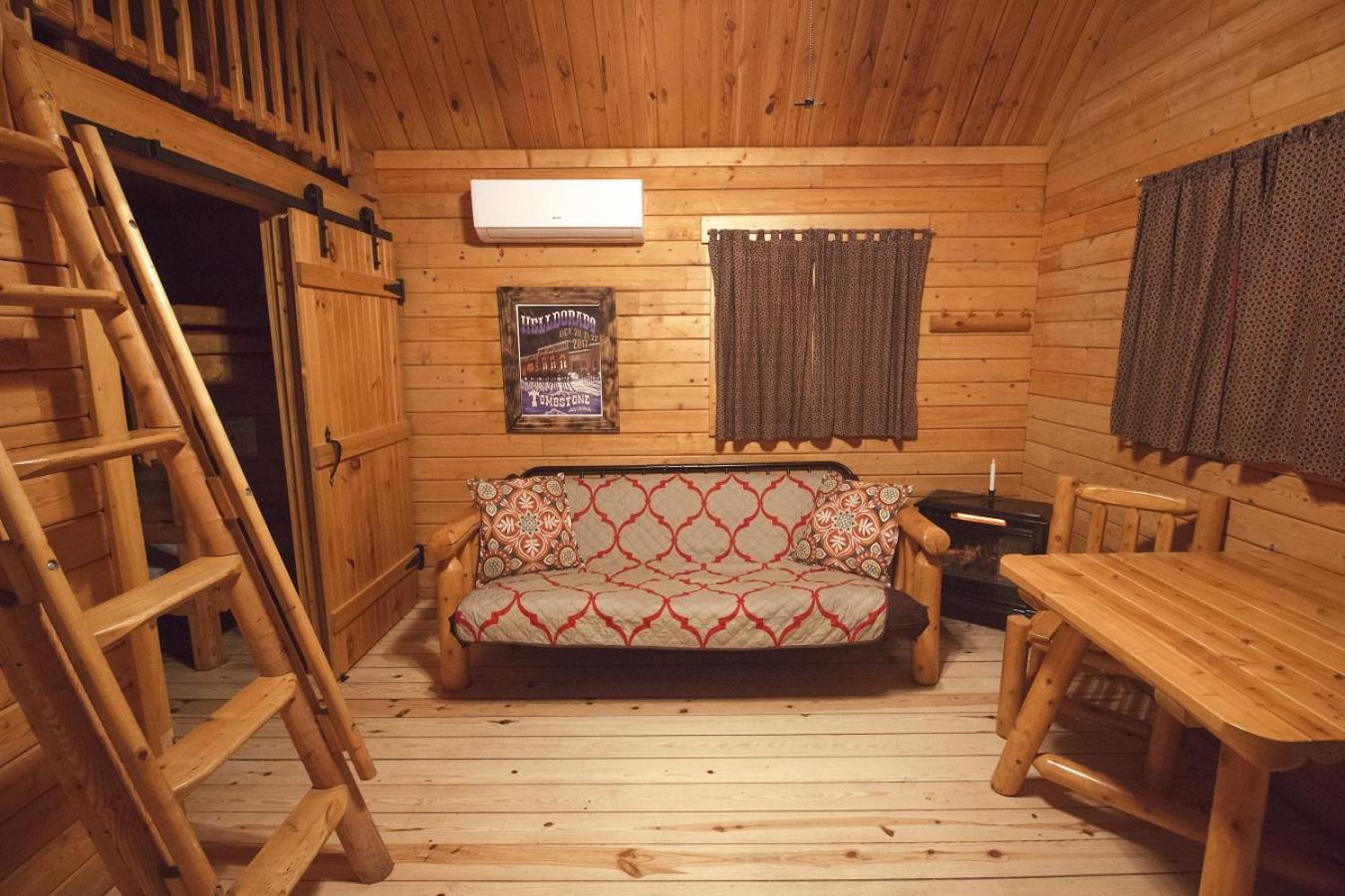 Katie's Cozy Cabins photo 24
