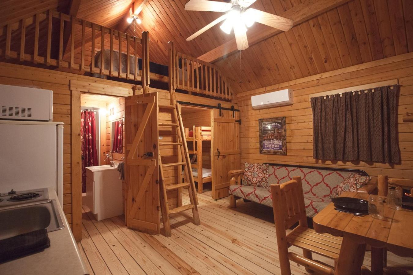 Katie's Cozy Cabins photo 31