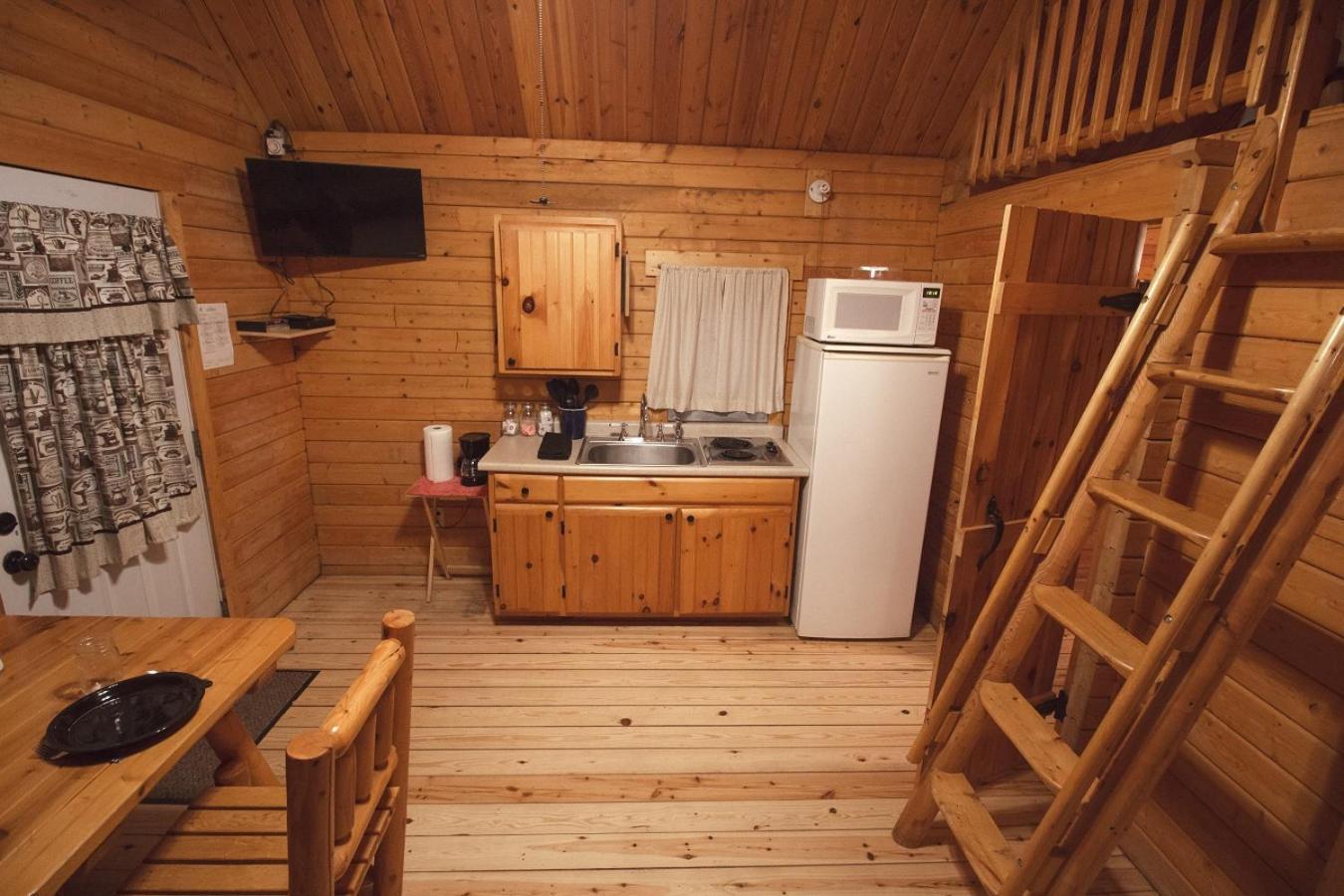 Katie's Cozy Cabins photo 29