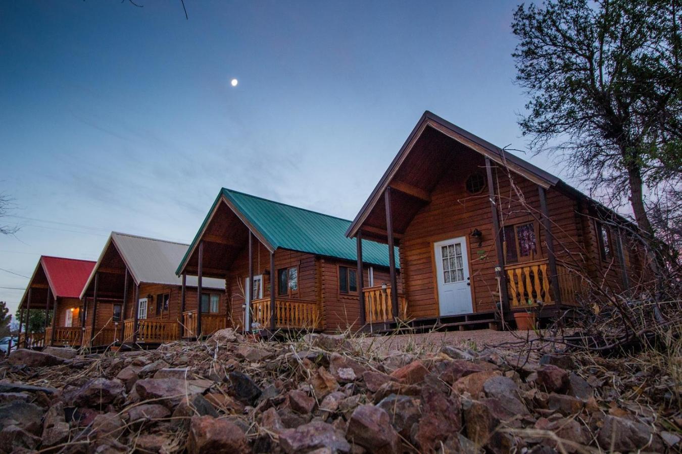 Katie's Cozy Cabins photo 12