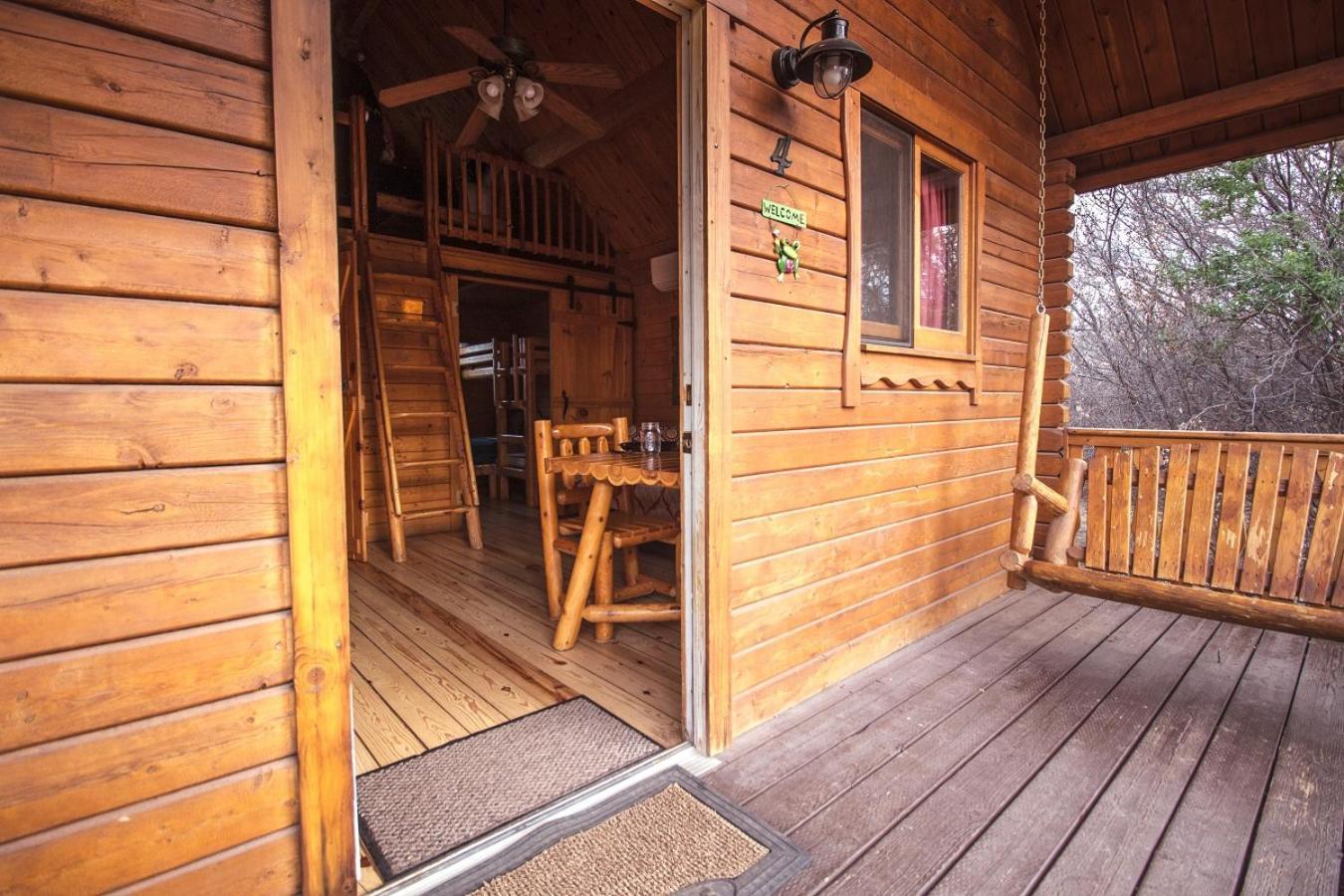 Katie's Cozy Cabins photo 30