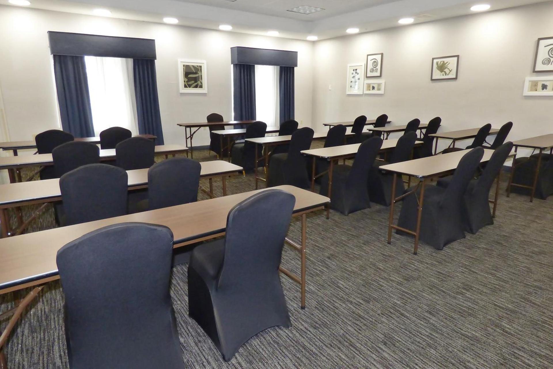 Country Inn & Suites by Radisson, Tampa-Brandon, FL photo 46