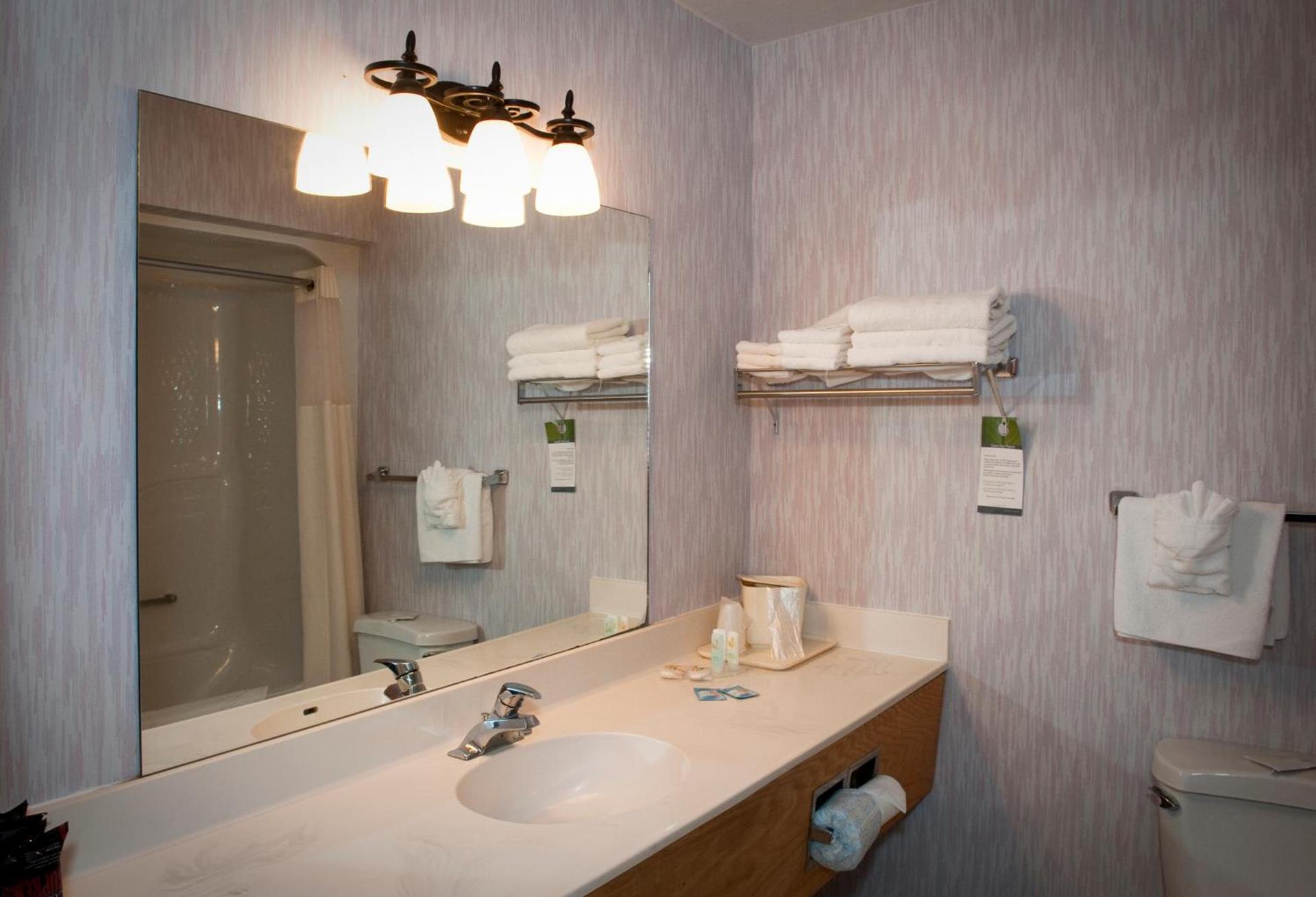 Quality Inn Richfield I-70 photo 33