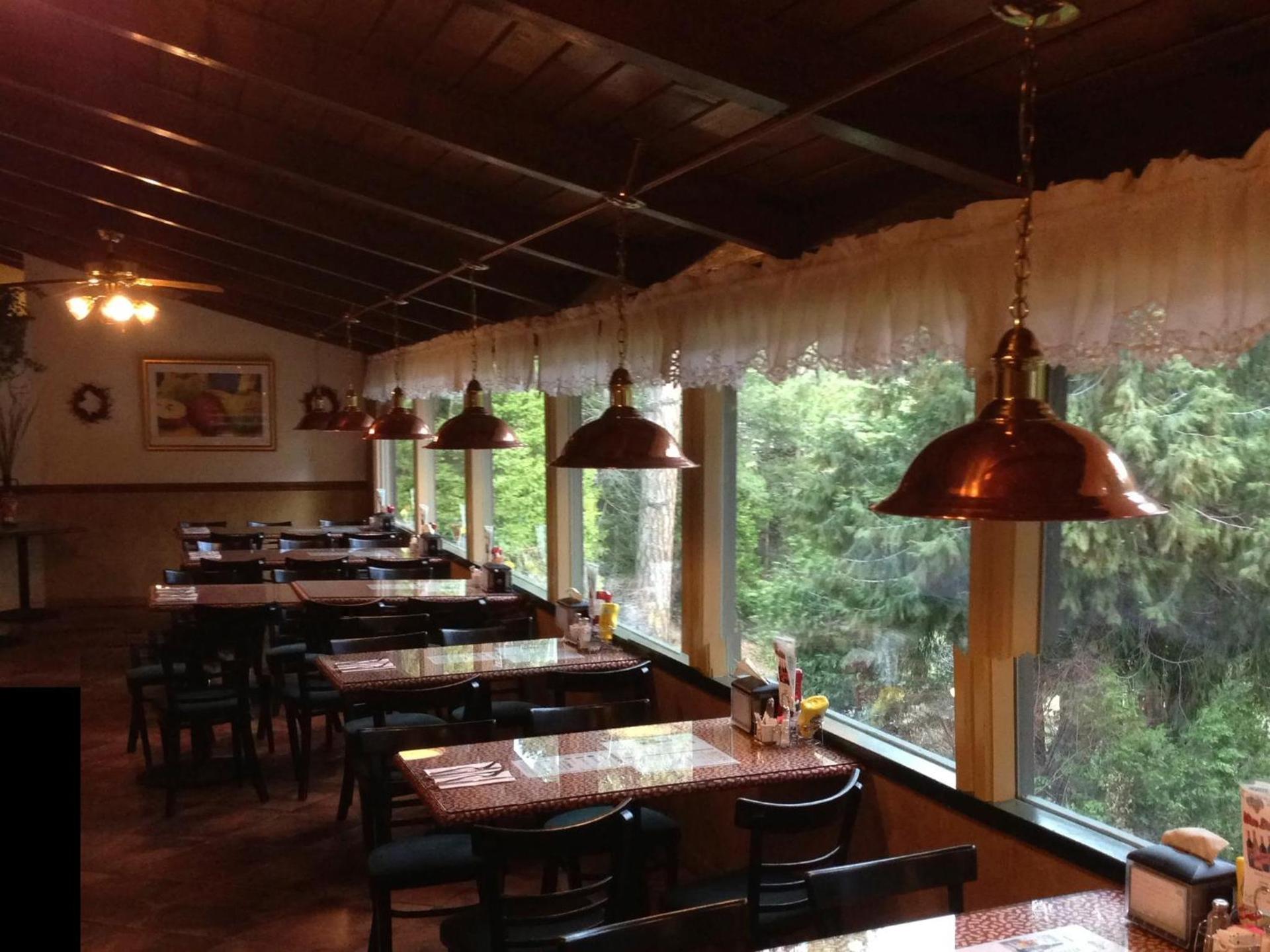 StrawberryInn River Front Resort photo 6