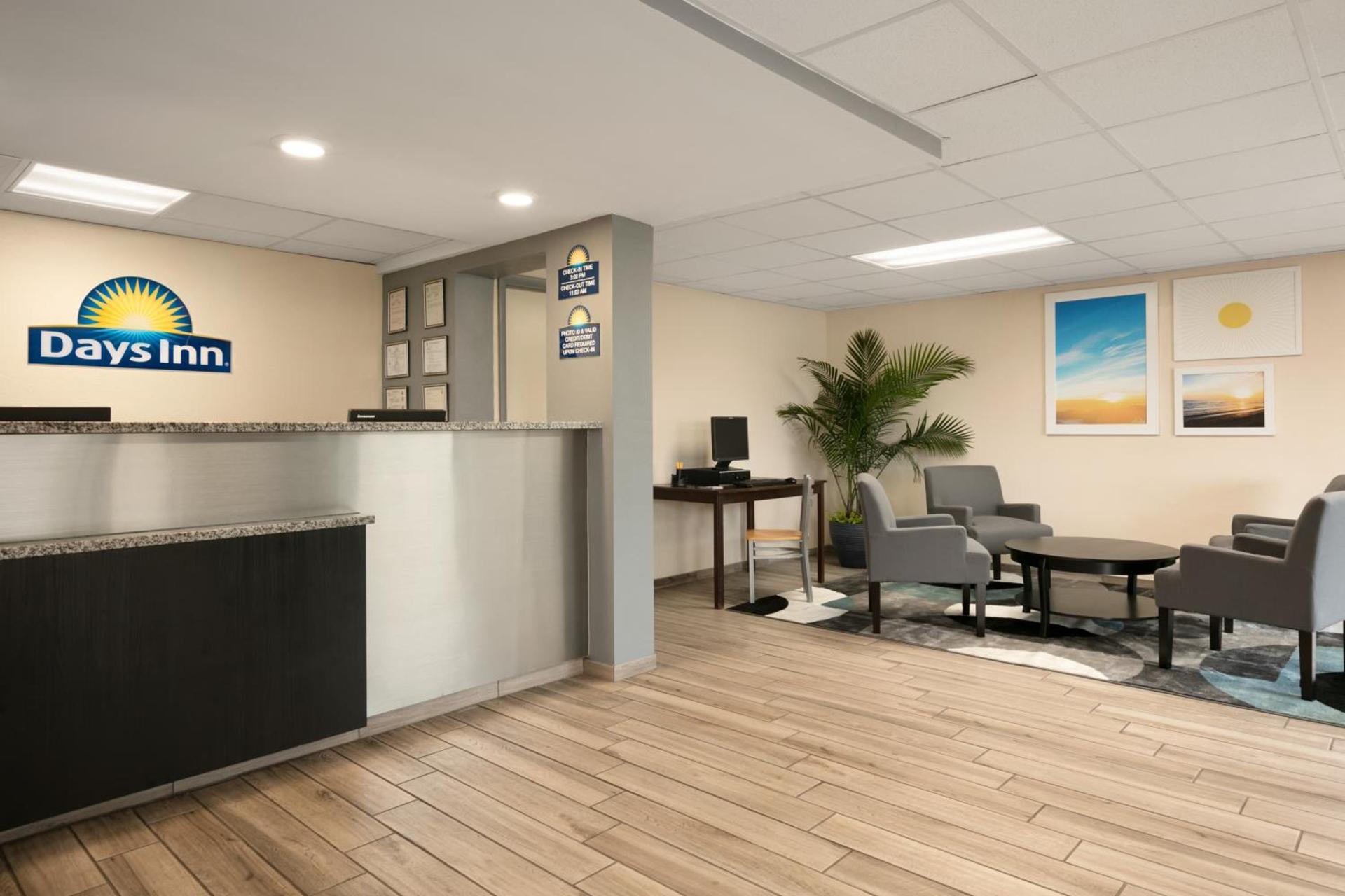Days Inn by Wyndham Clearwater/Central photo 21