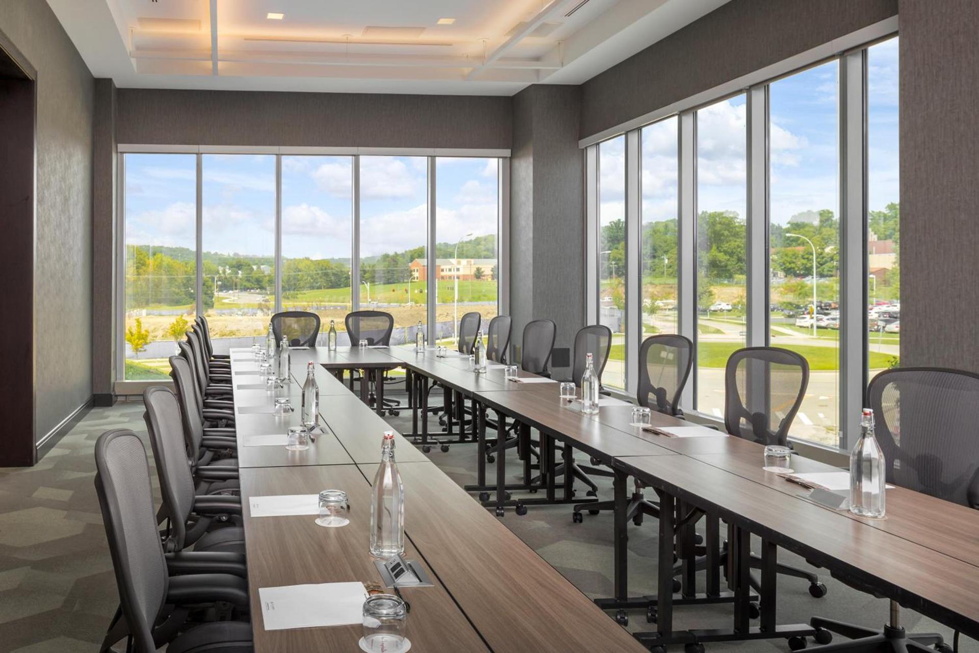 The Summit Hotel photo 42
