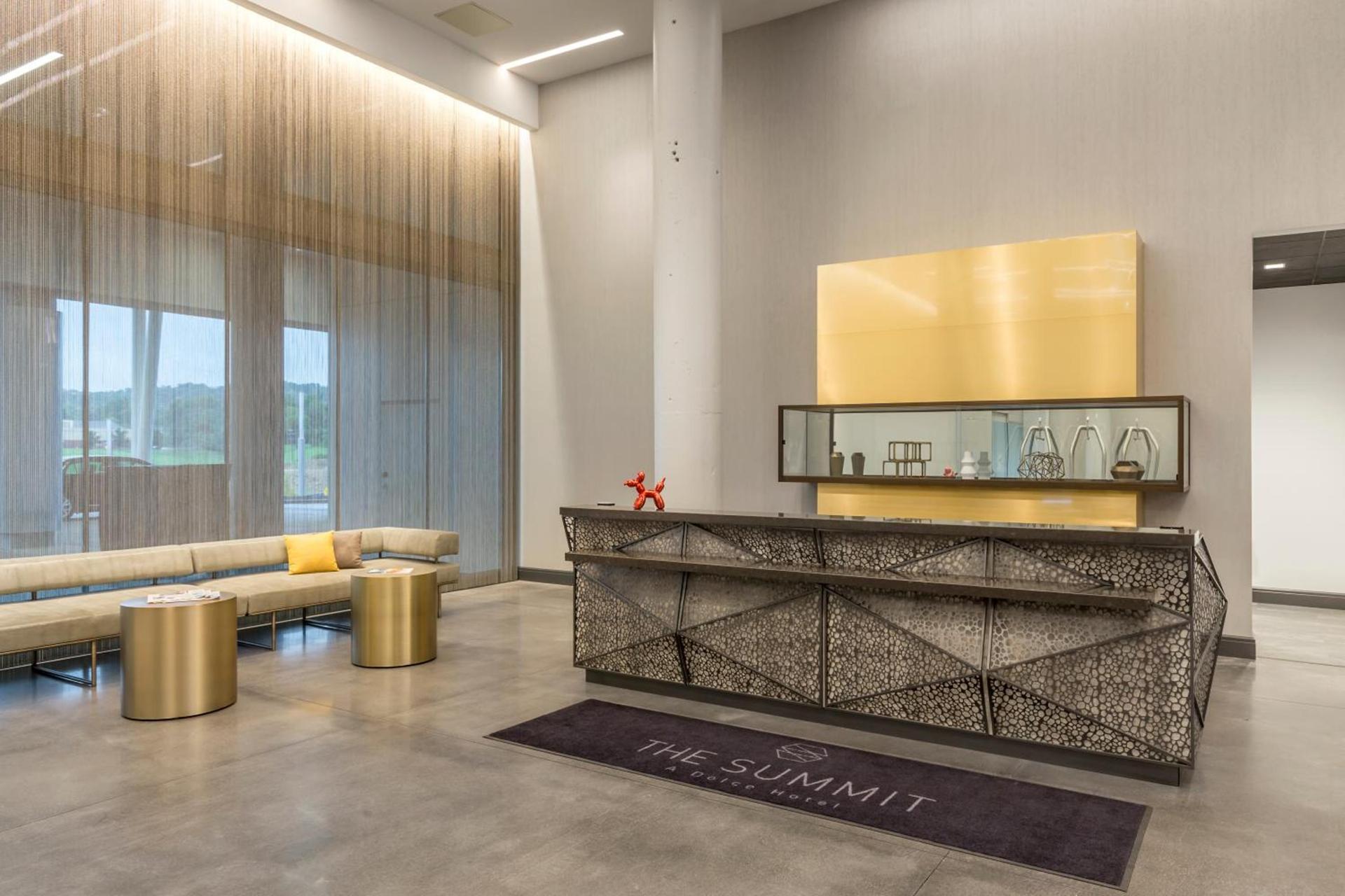 The Summit Hotel photo 46