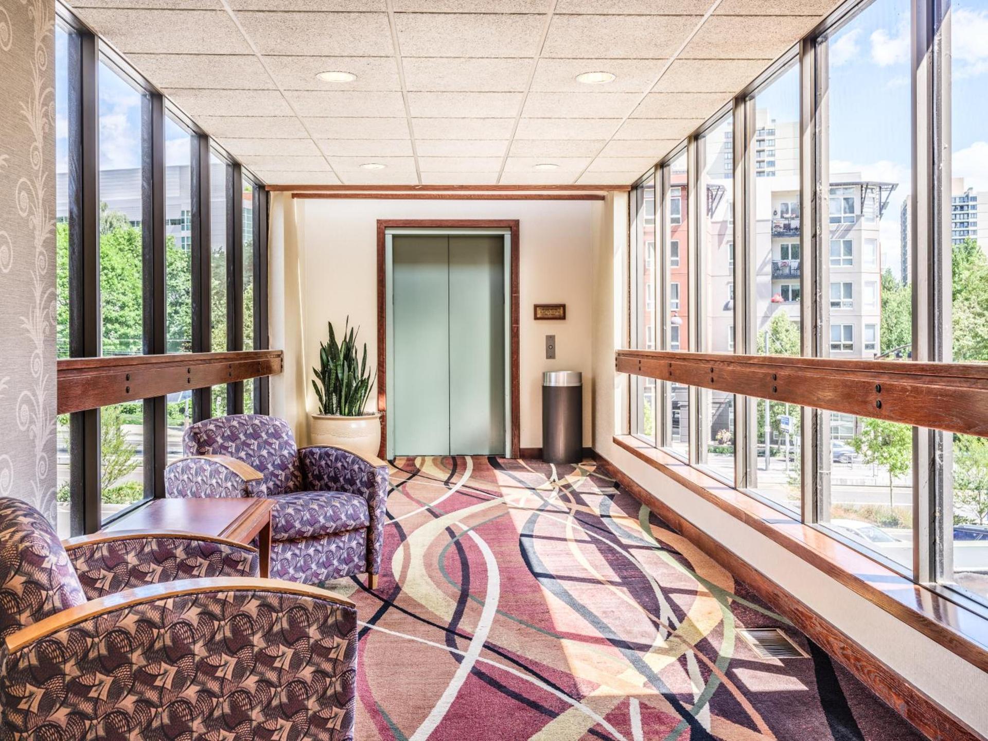 University Place Hotel and Conference Center photo 16