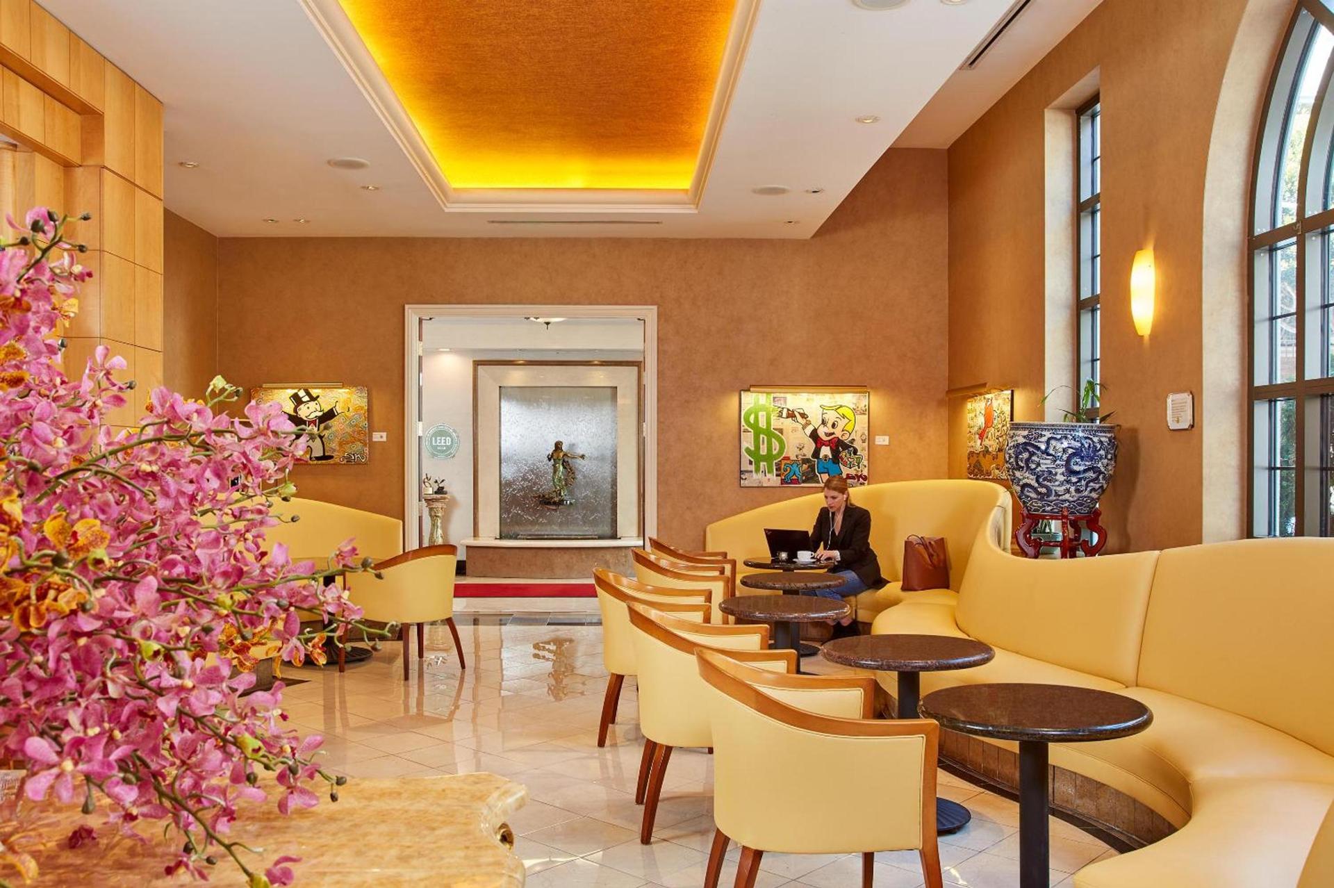 Orchard Hotel photo 28
