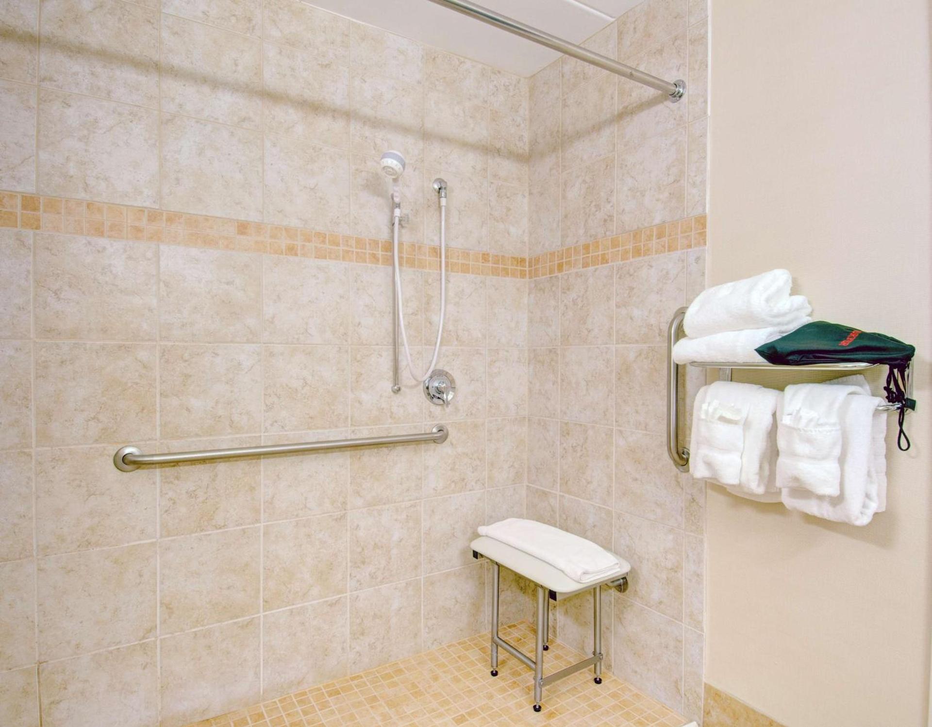 Best Western Plus Waltham Boston photo 36