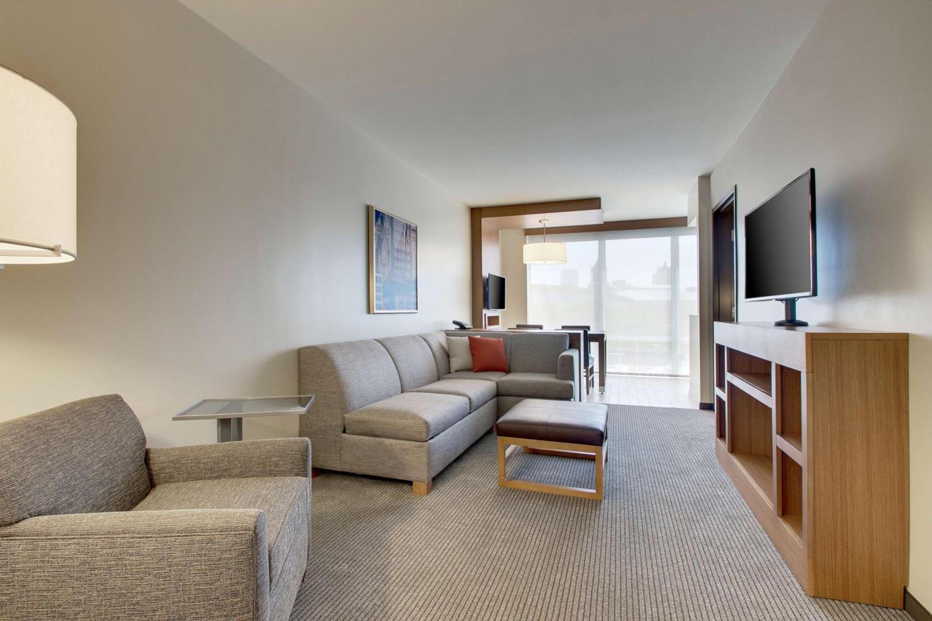 Hyatt Place Milwaukee Downtown photo 98