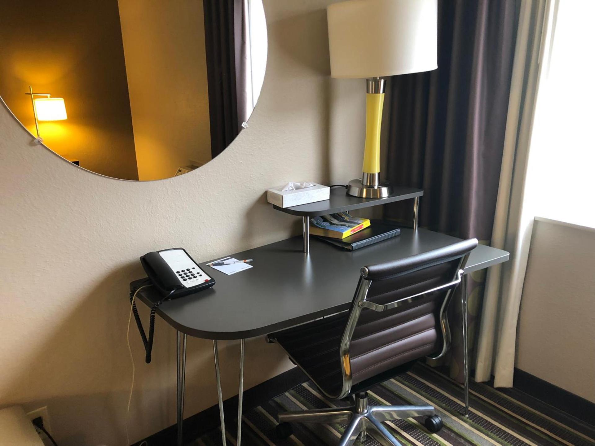 Super 8 by Wyndham Pocatello photo 13
