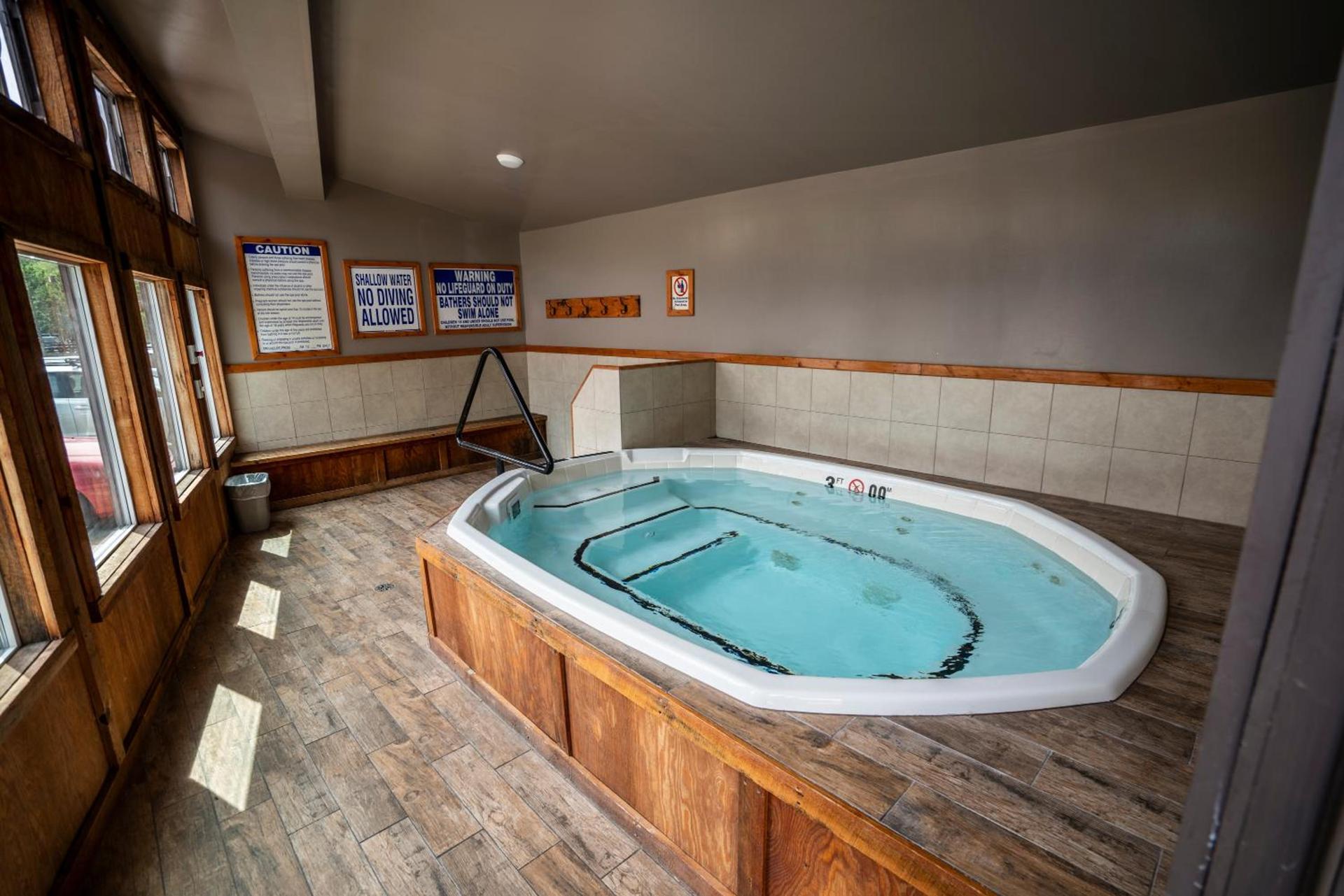 Red Stone Inn photo 2