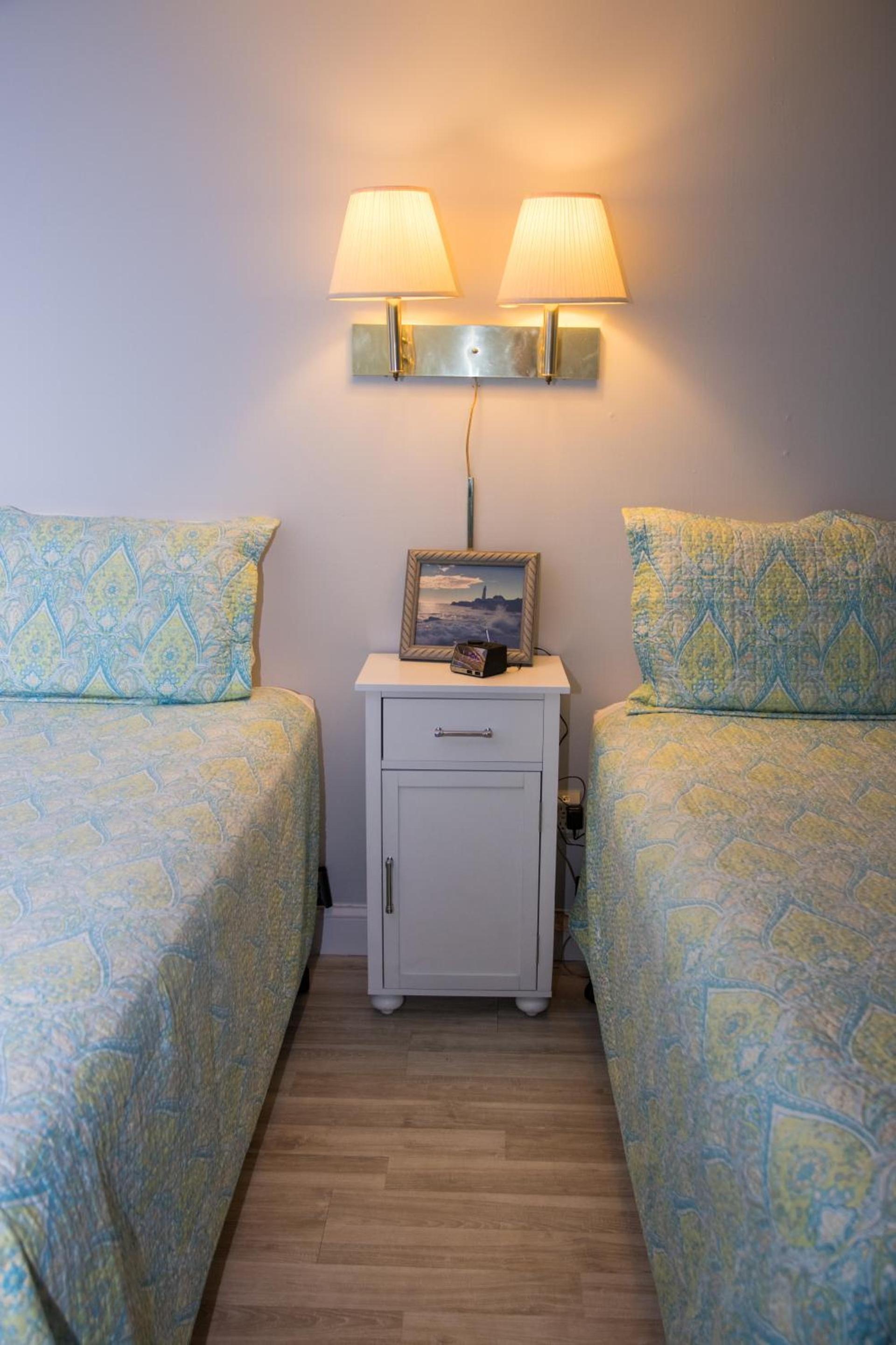 Seacoast Motel photo 15