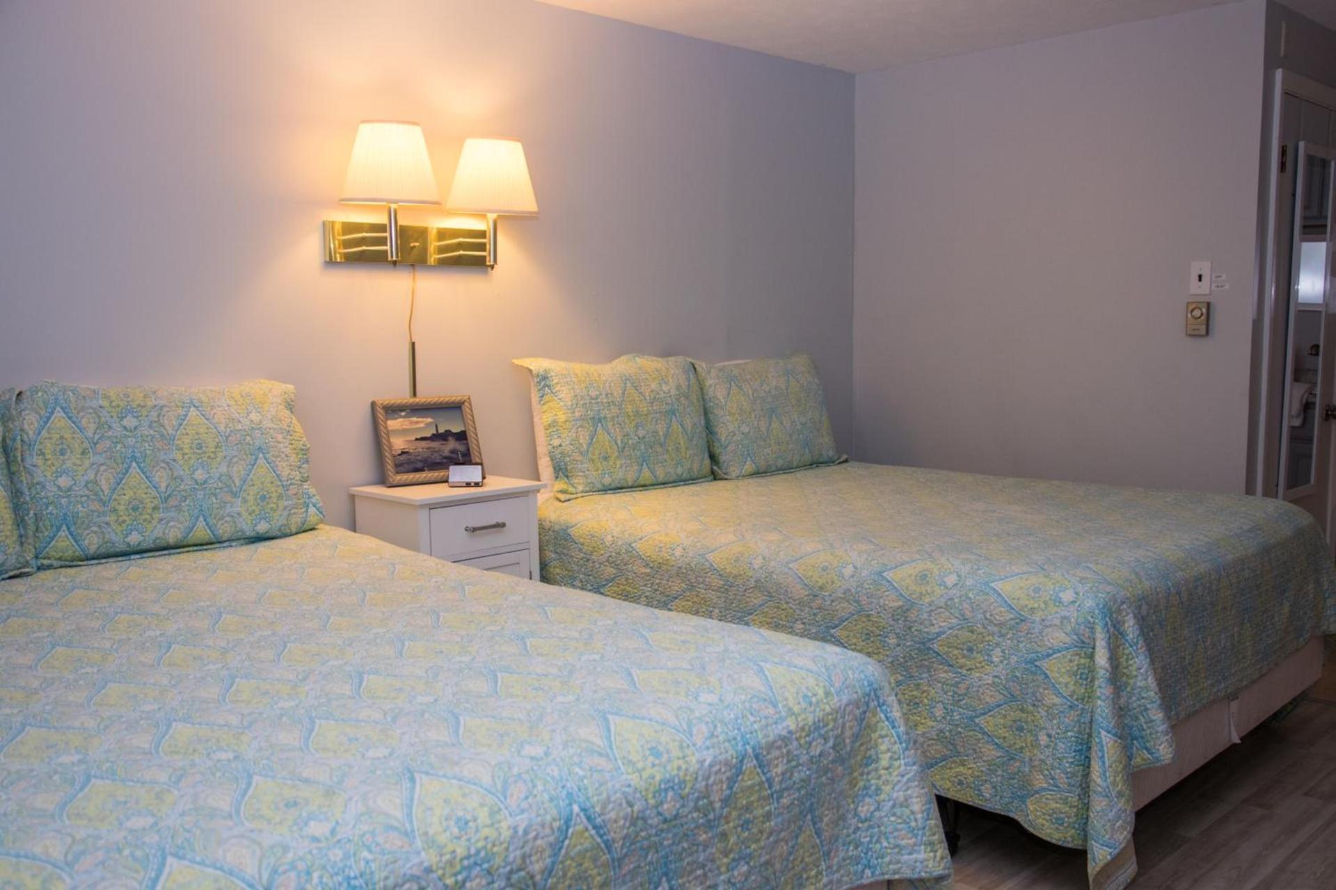 Seacoast Motel photo 16