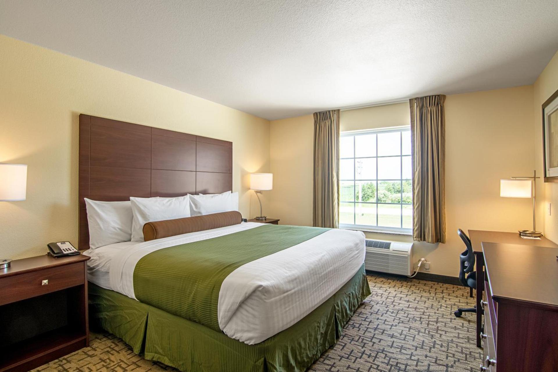 Cobblestone Hotel & Suites - Paxton photo 19