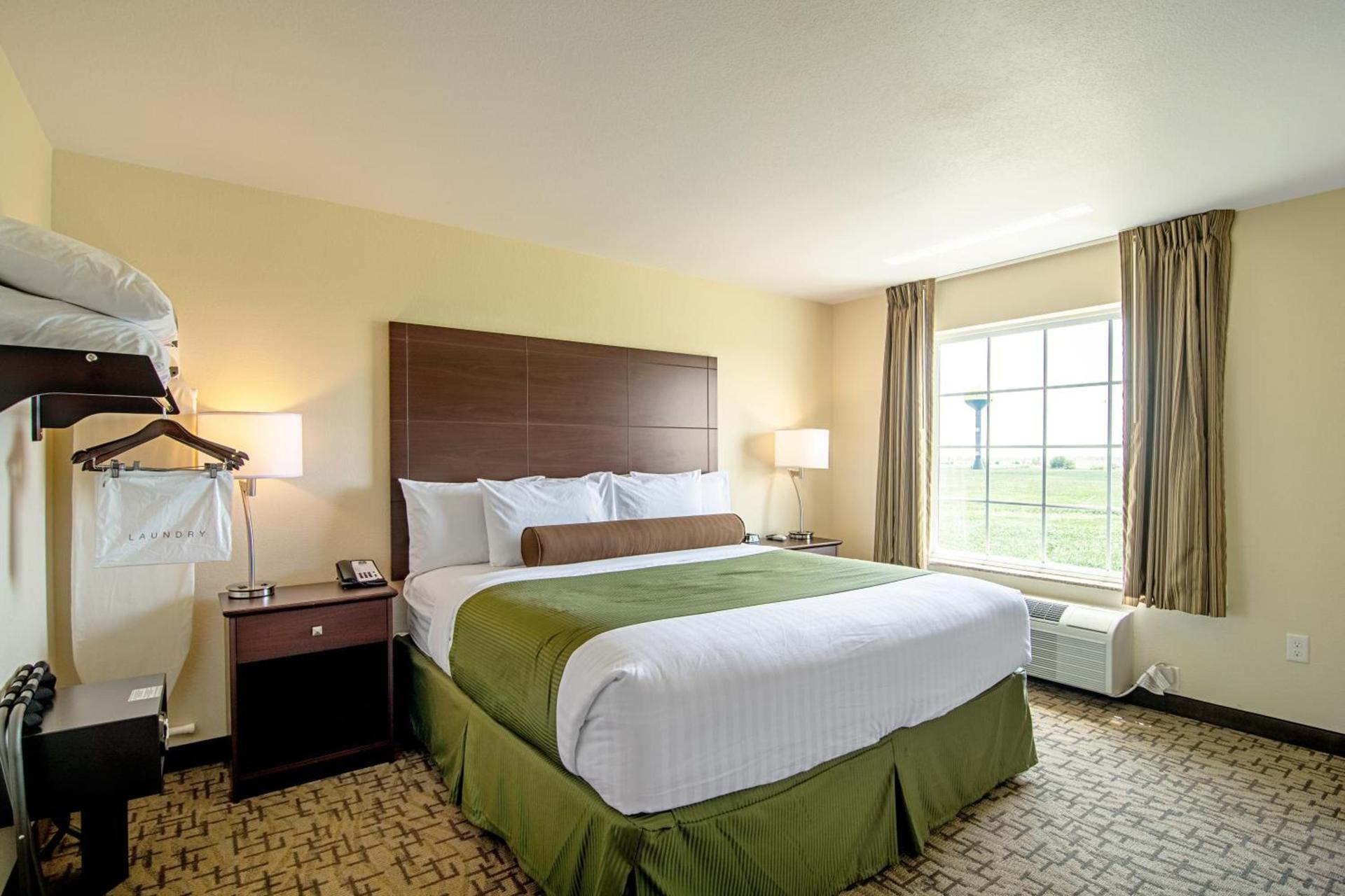 Cobblestone Hotel & Suites - Paxton photo 22