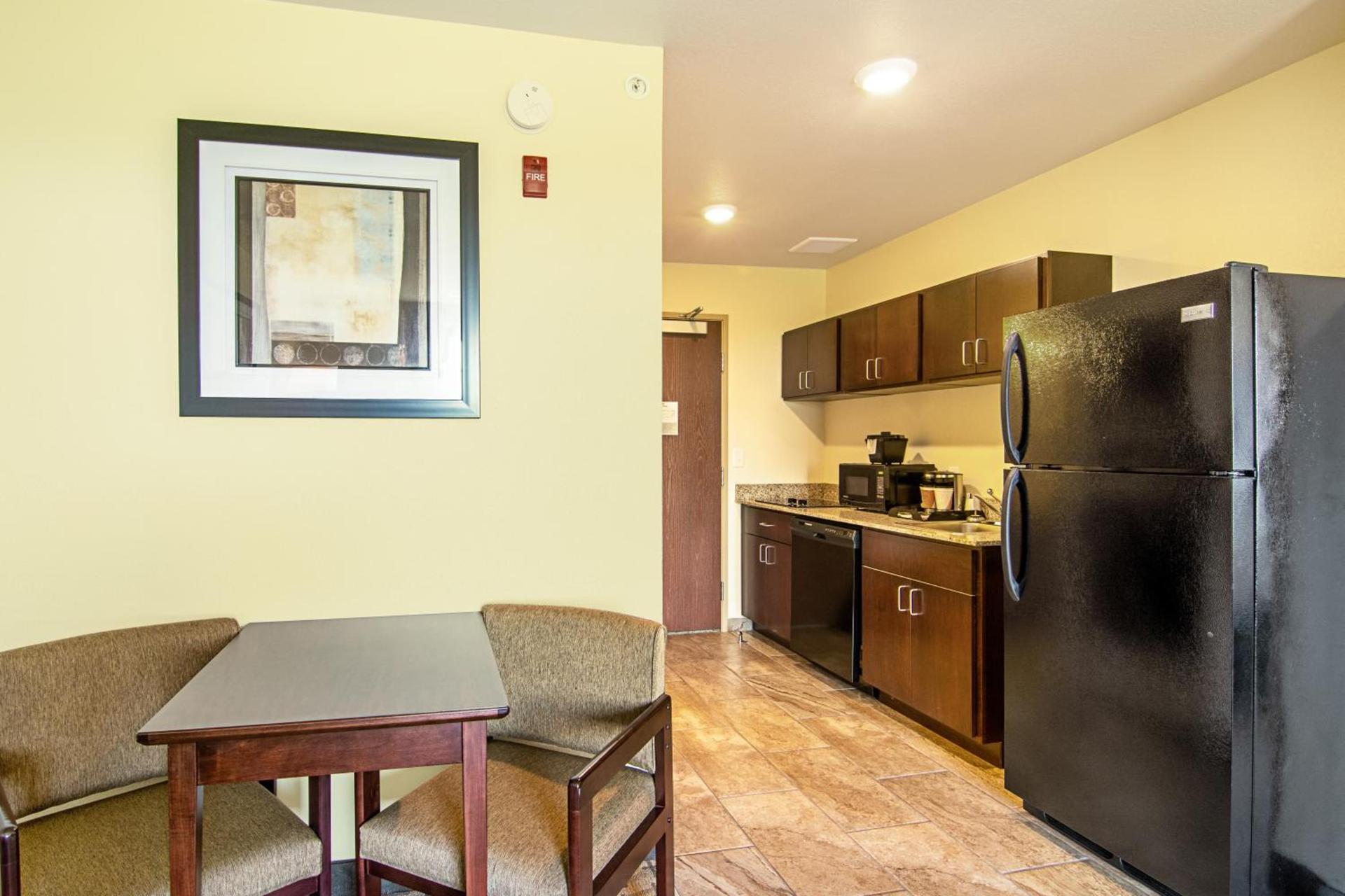Cobblestone Hotel & Suites - Paxton photo 24