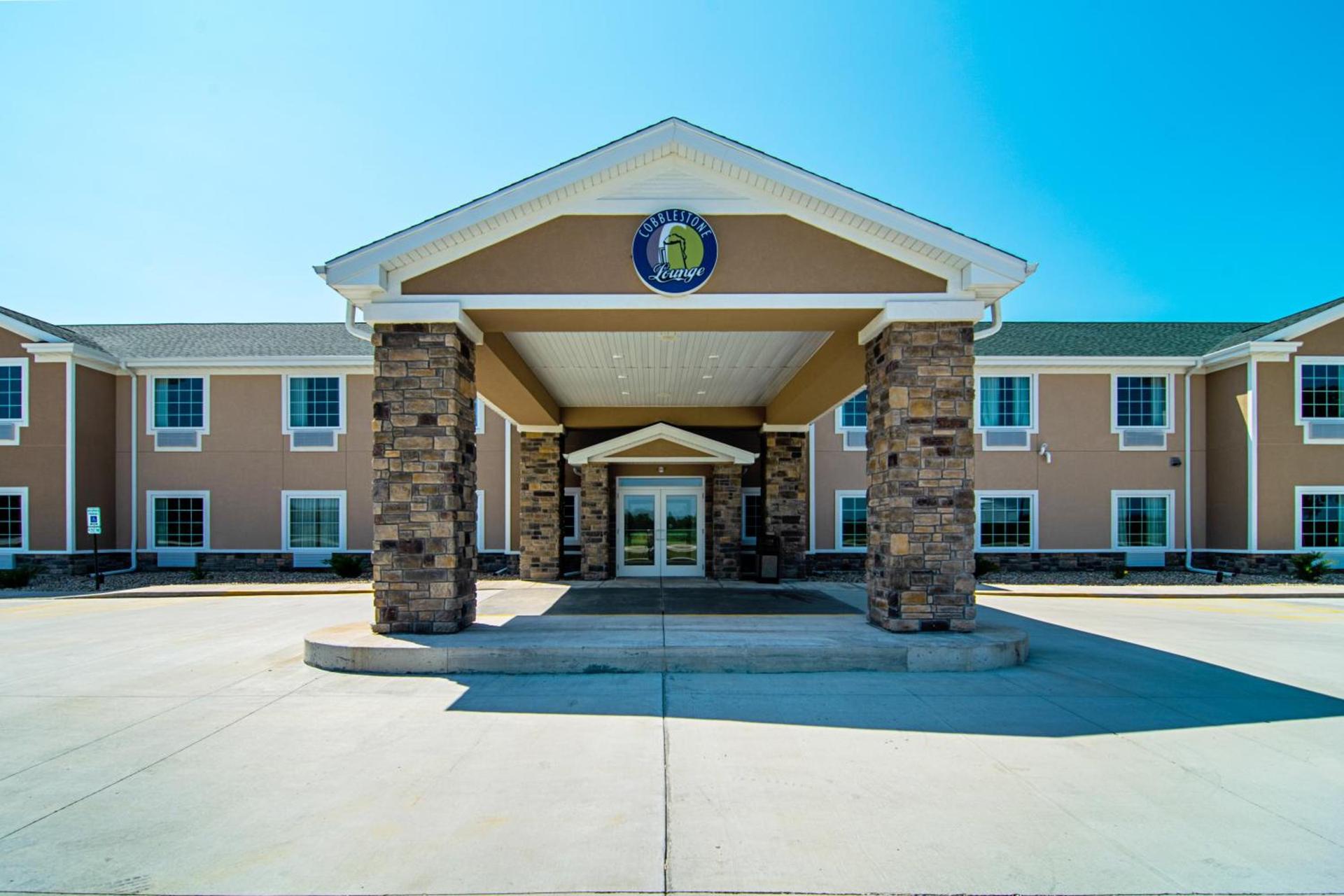 Cobblestone Hotel & Suites - Paxton photo 16