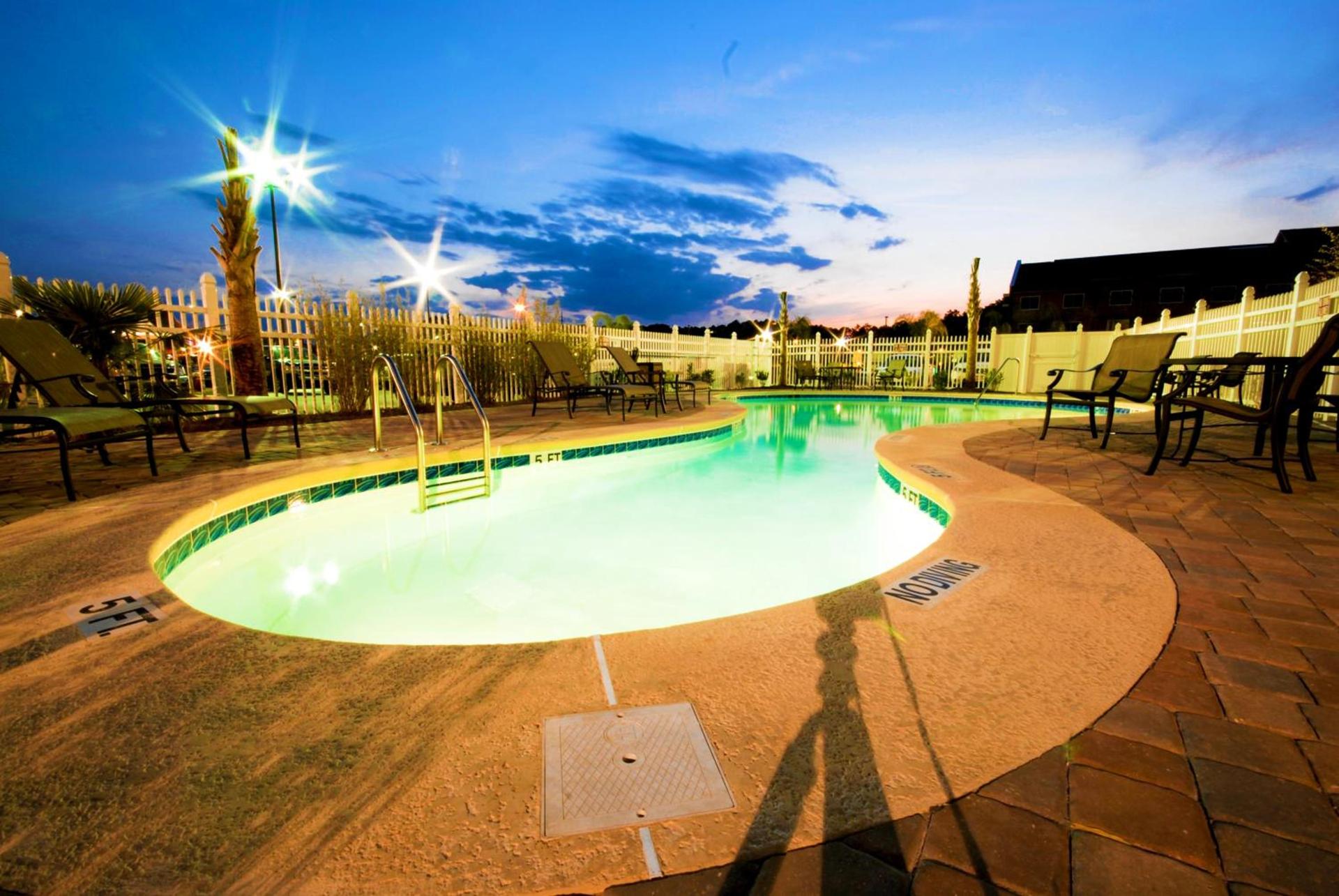 Hawthorn Extended Stay by Wyndham Kingsland photo 36