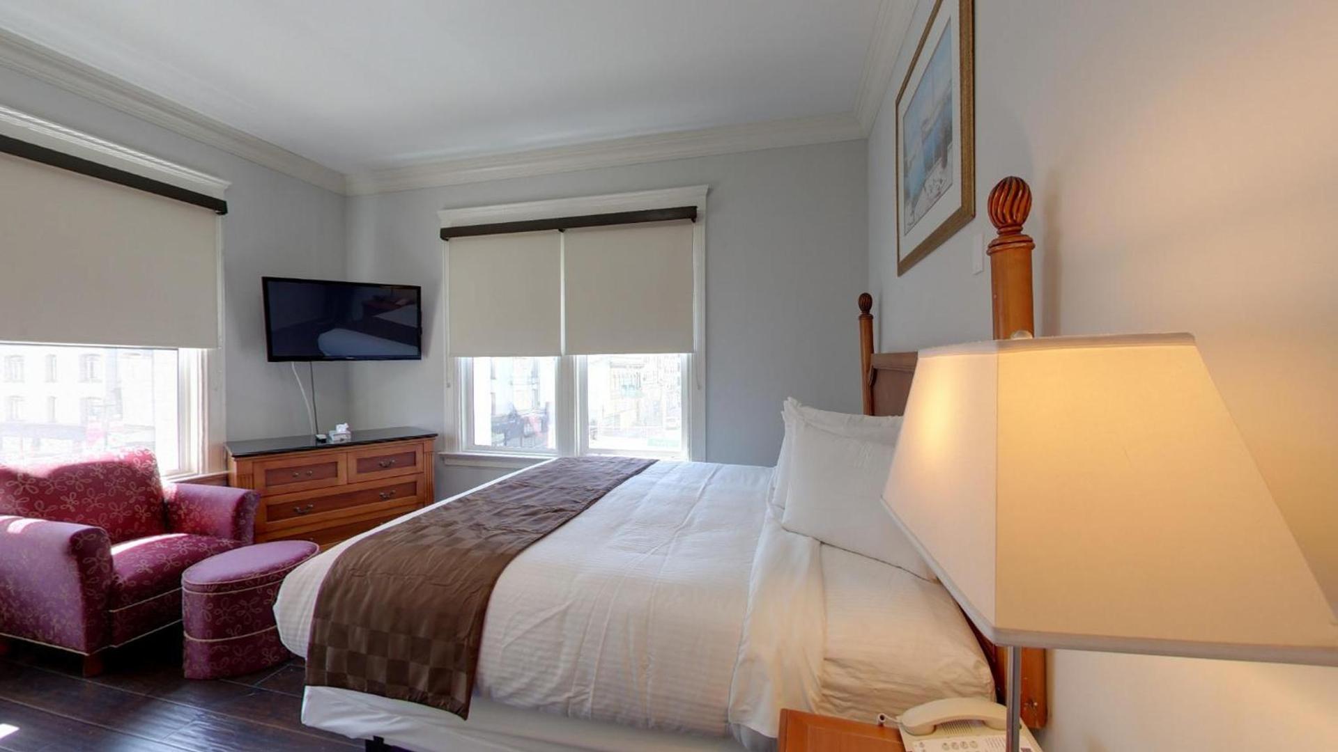 Warfield Hotel photo 39