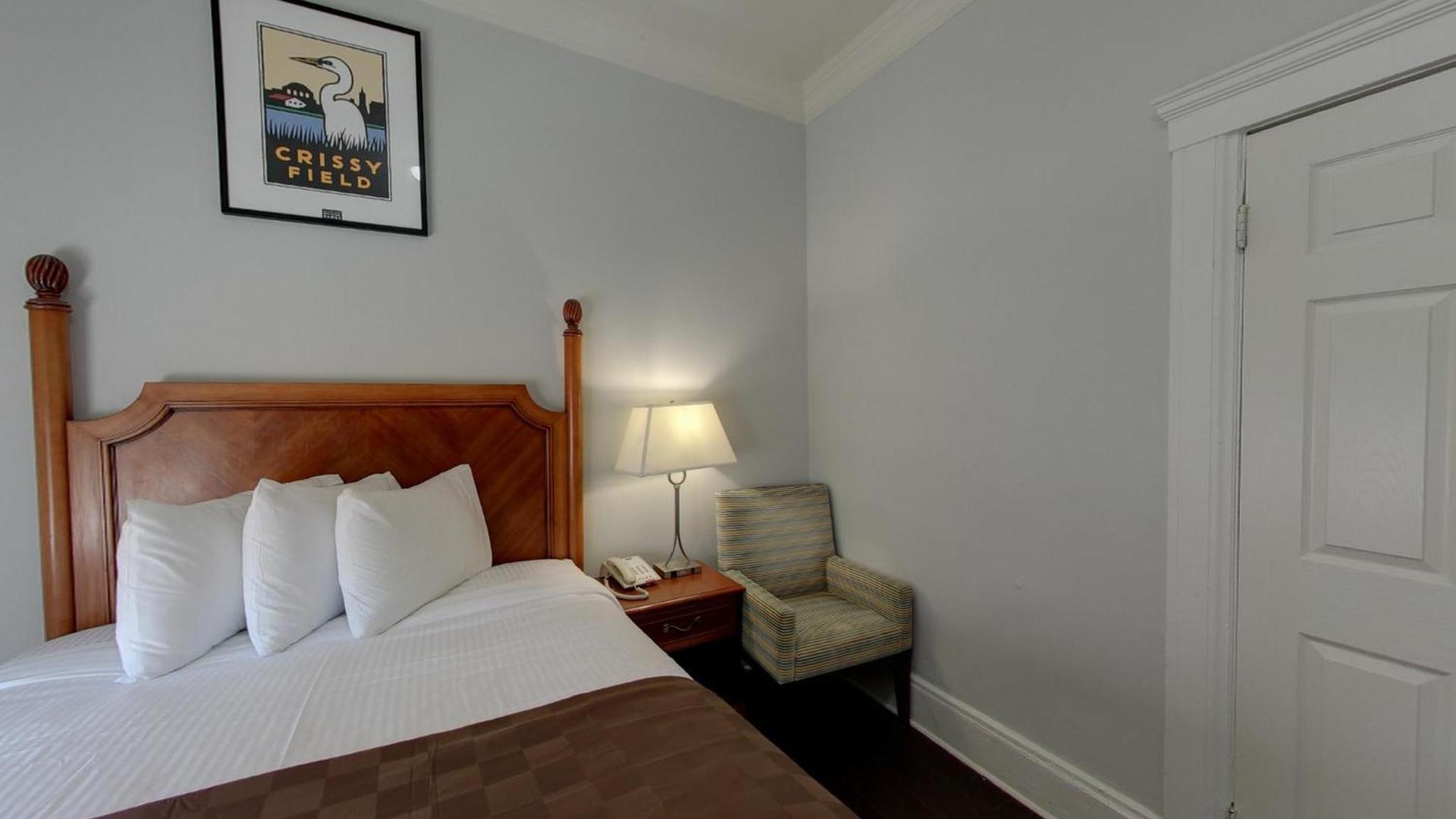 Warfield Hotel photo 34