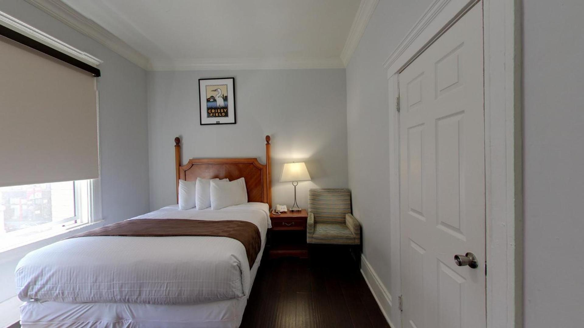Warfield Hotel photo 31